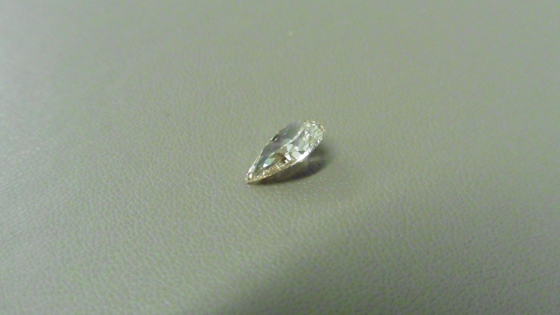 1.02ct pear shaped diamond, loose stone. N ( faint brown ) colour and SI1 clarity. 8.85 x 5.79 x 3. - Image 2 of 5