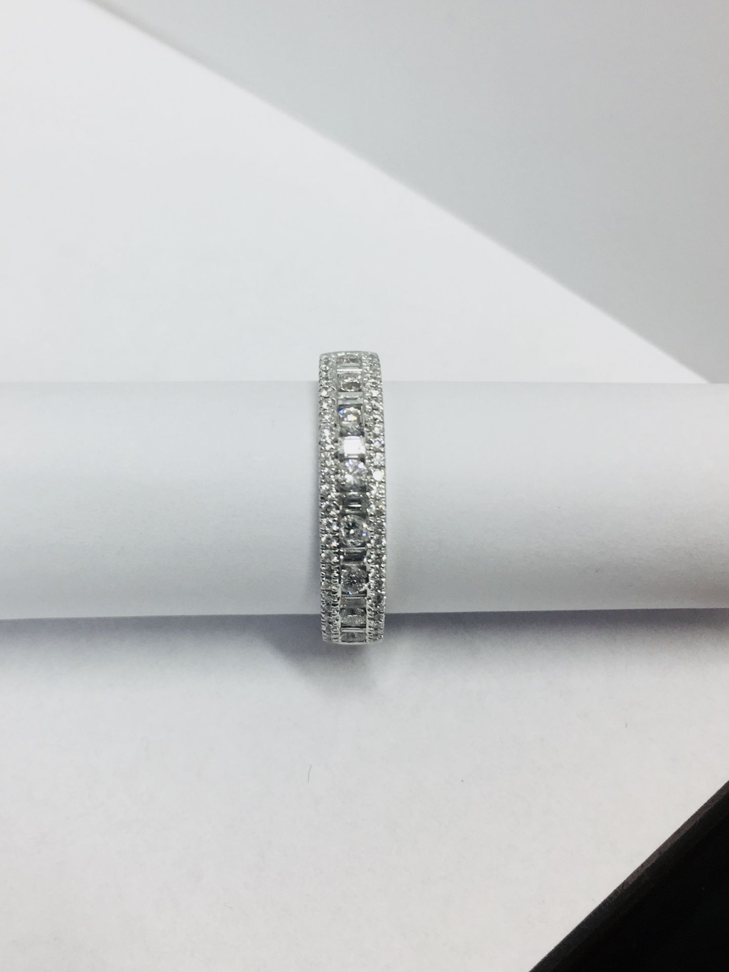 18ct white gold diamond dress ring,0.59ct diamond brilliant cut and baguette damonds h colour vs - Image 3 of 4