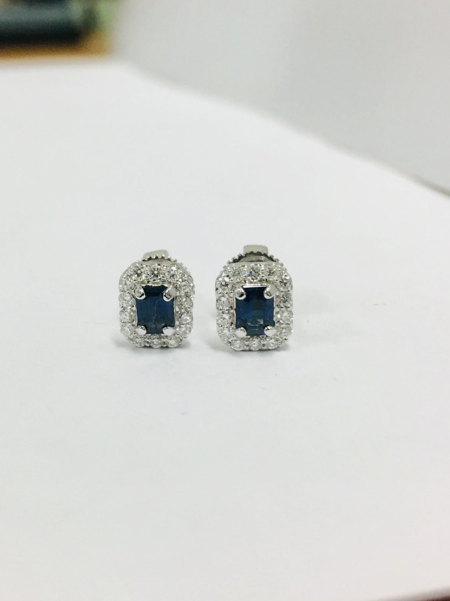 18ct white gold sapphire diamond stud earrings,0.76t sapphire natural,0.26ct brilliant cut diamond, - Bild 2 aus 3