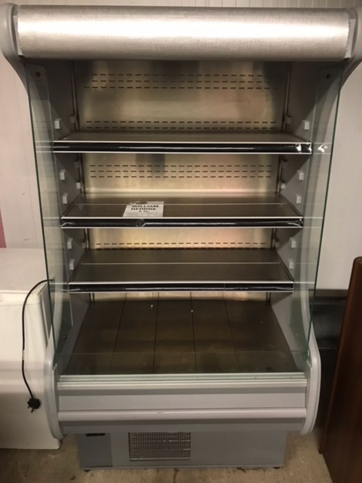 Zoin Grab and Go chiller 1000w 800d 1800H 3 shelves and a base