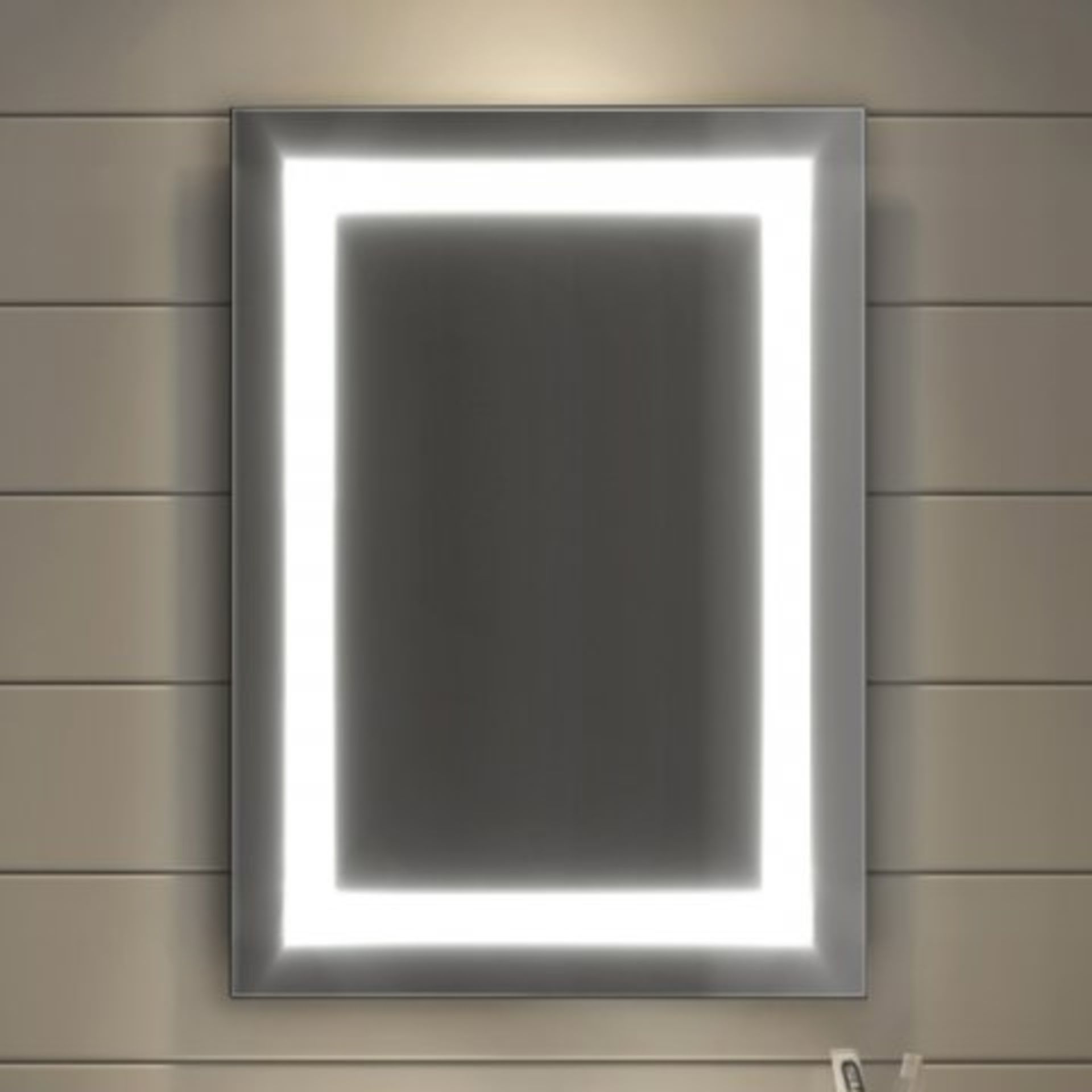 (H209) 500x700mm Nova Illuminated LED Mirror. RRP £349.99. Perfect Reflection The featured mirror - Bild 2 aus 4