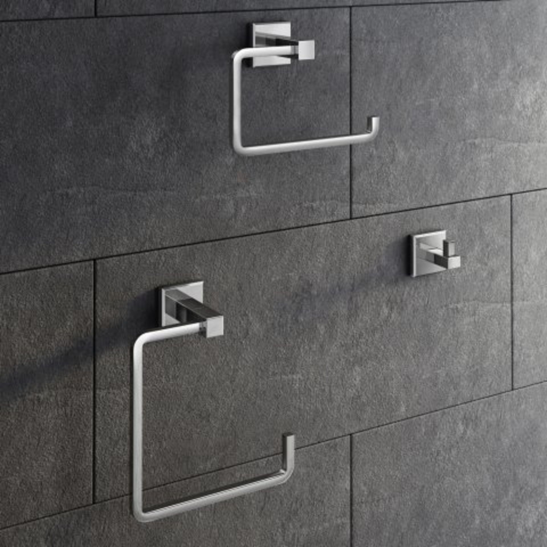 (I63) Henley Bathroom Accessory Set Paying attention to detail can massively uplift your bathroom - Bild 2 aus 2