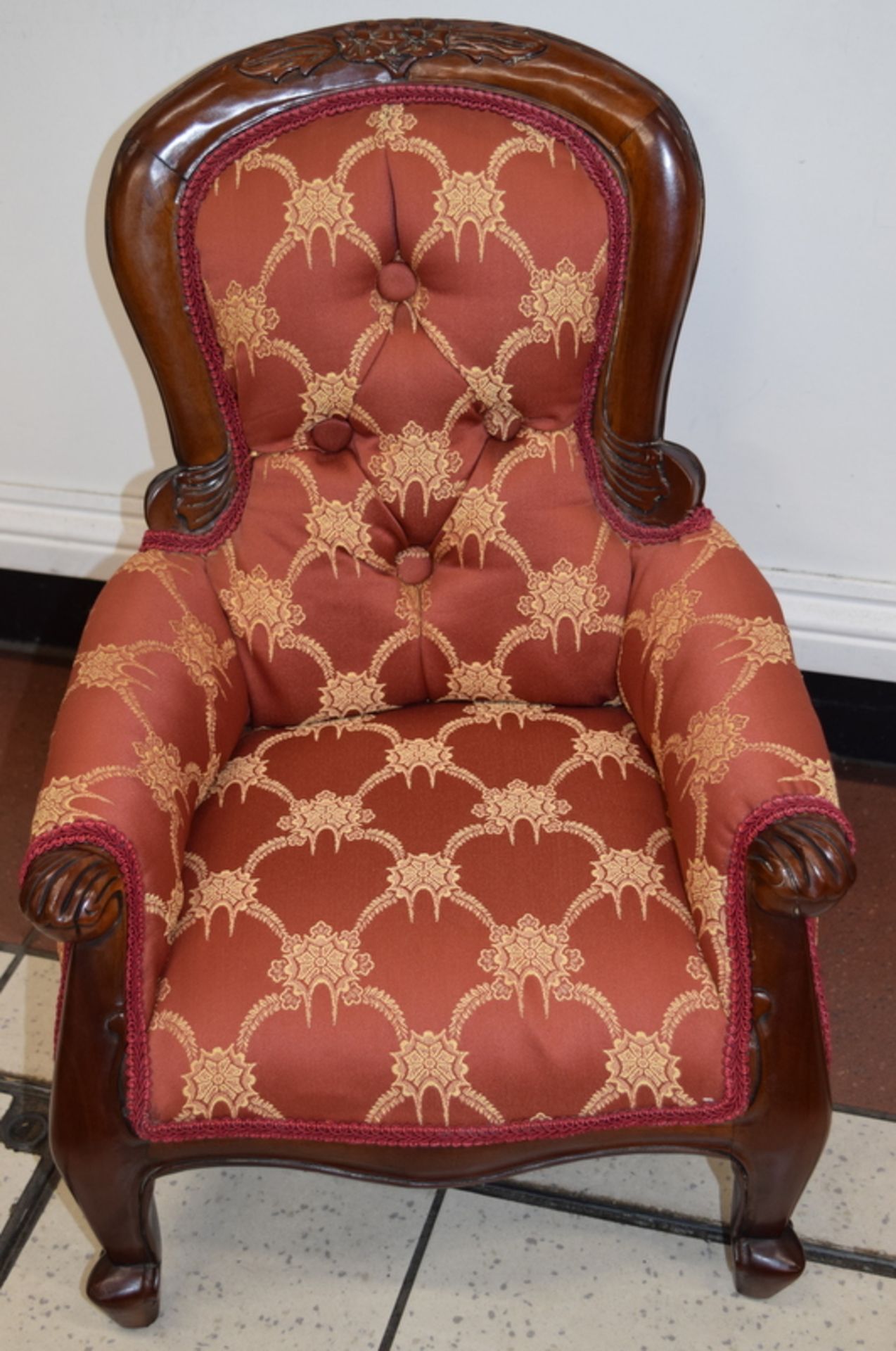 Child's Chesterfield Button-back chair In lovely condition - Image 3 of 4