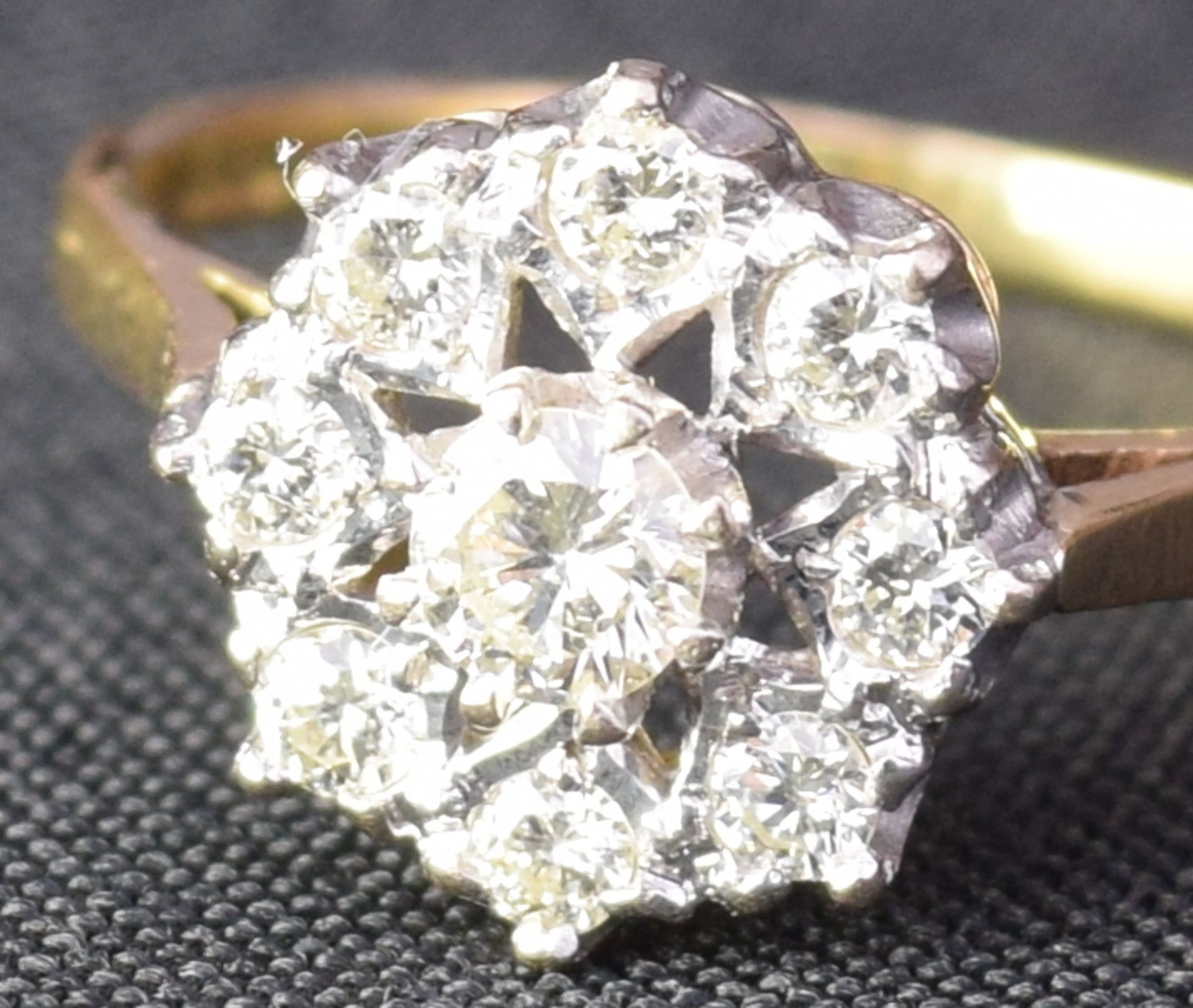 9 Diamond Cluster 18ct Gold Ring
