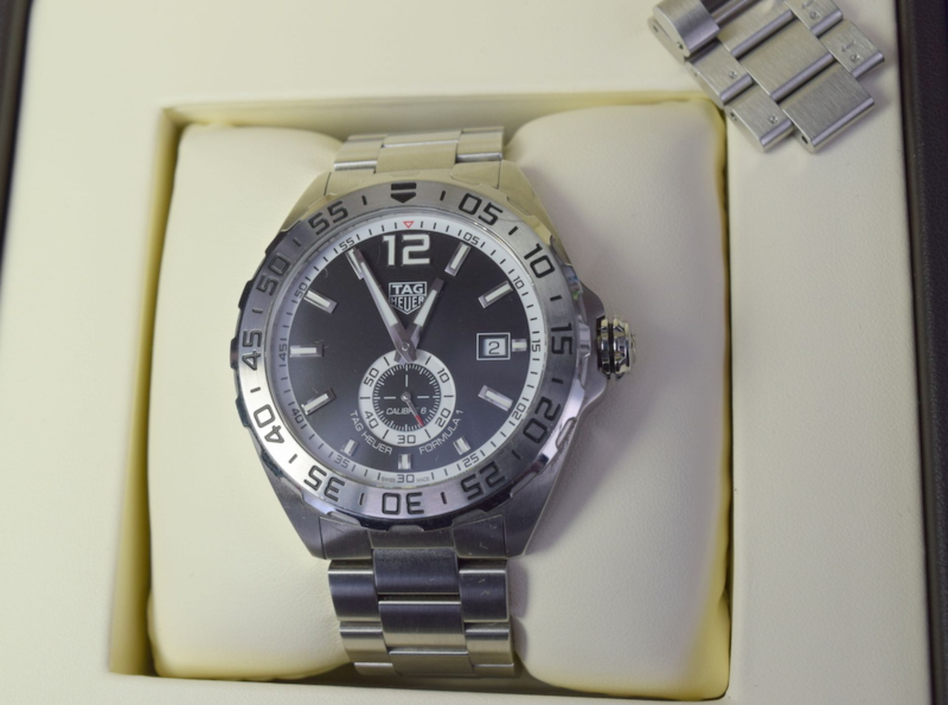 TAG Heuer Formula 1 Calibre 6 Automatic Watch 43 mm - Image 2 of 6