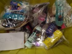 No Reserve: Over 100 items of various cosmetics inc various brands of make up, shampoo, creams etc.