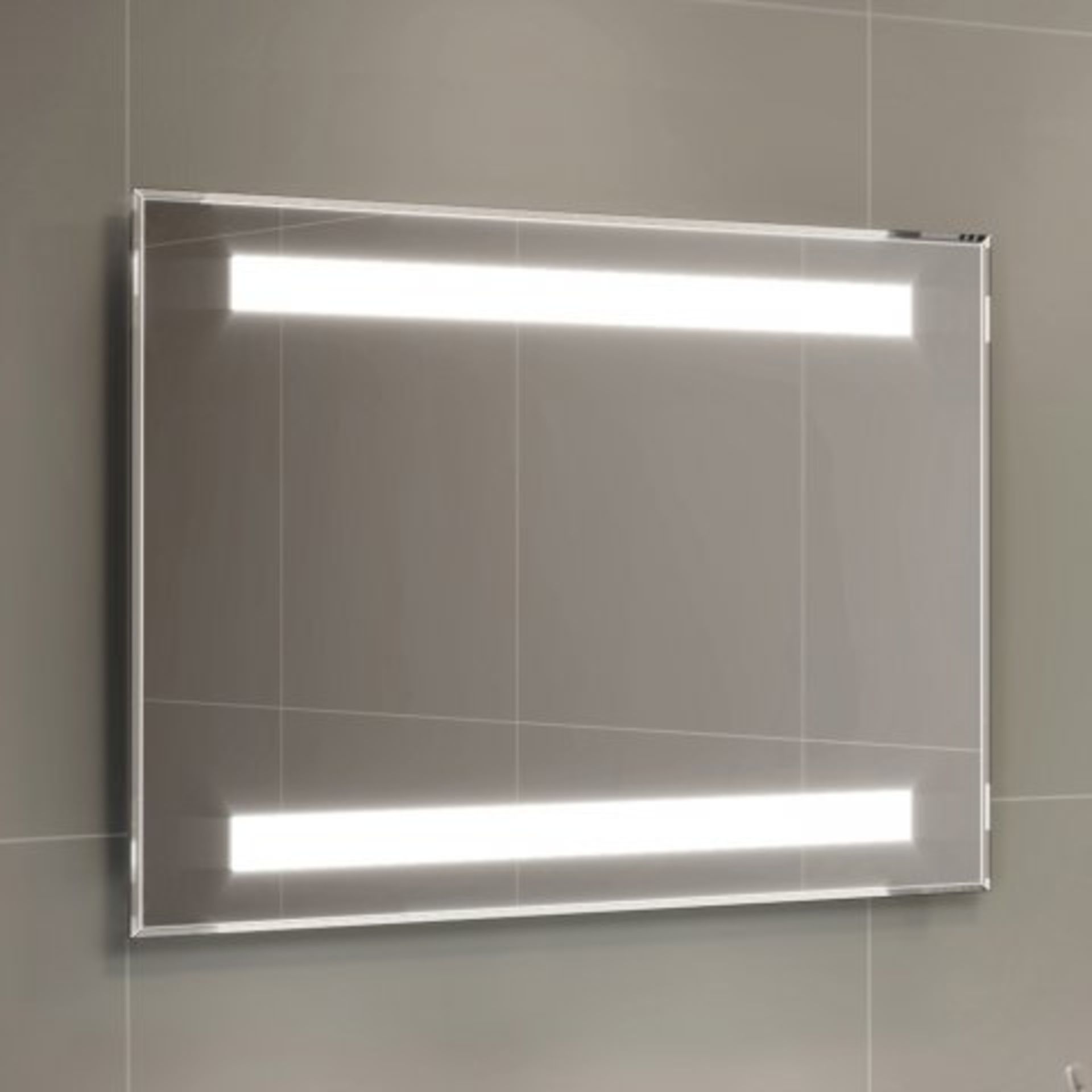 (T128) 500x700mm Omega LED Mirror - Battery Operated Our ultra-flattering LED Battery Operated - Image 3 of 4