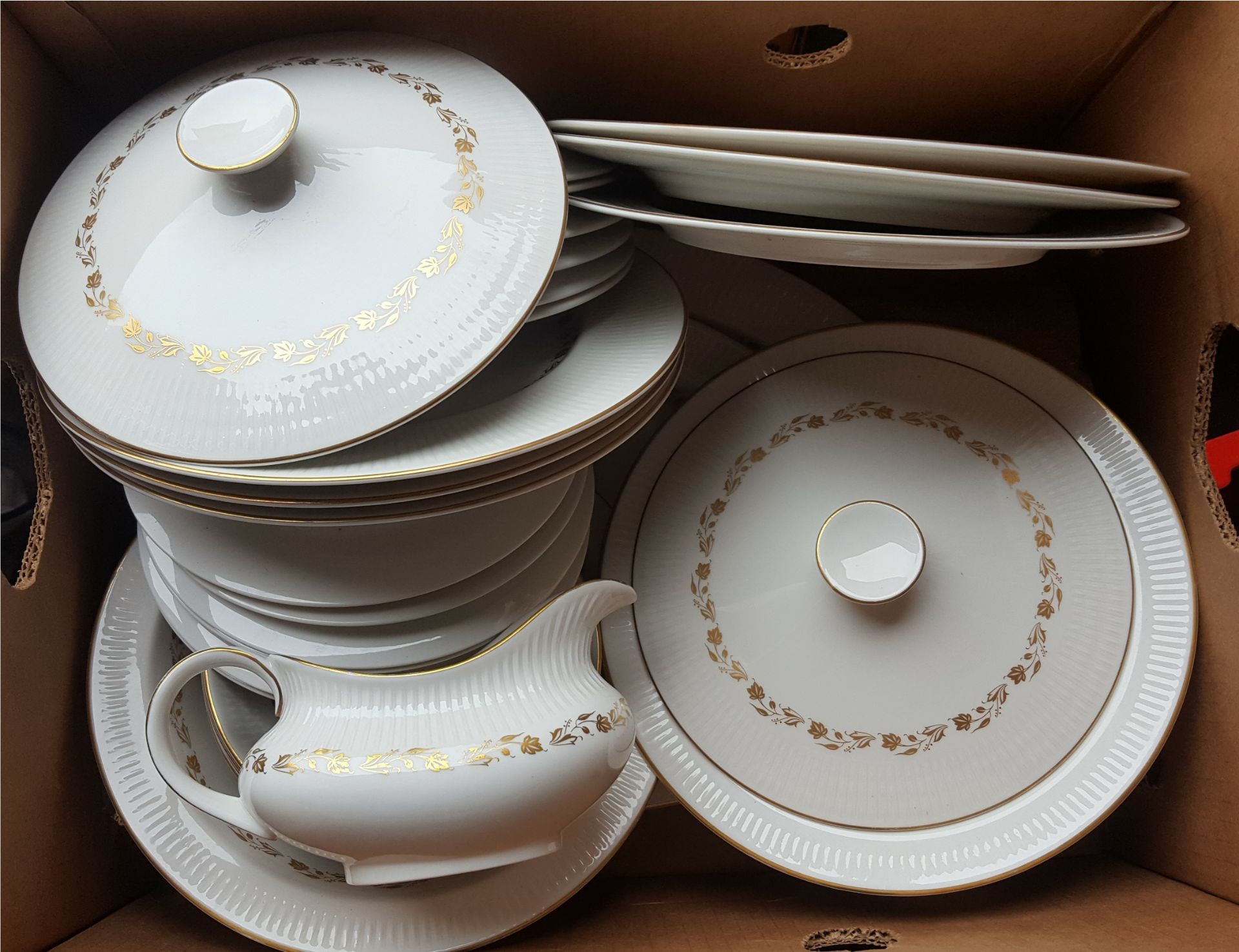 Vintage Retro Box Royal Doulton Part Dinner Service Fairfax Includes Sauce Boat Tureens & Plates