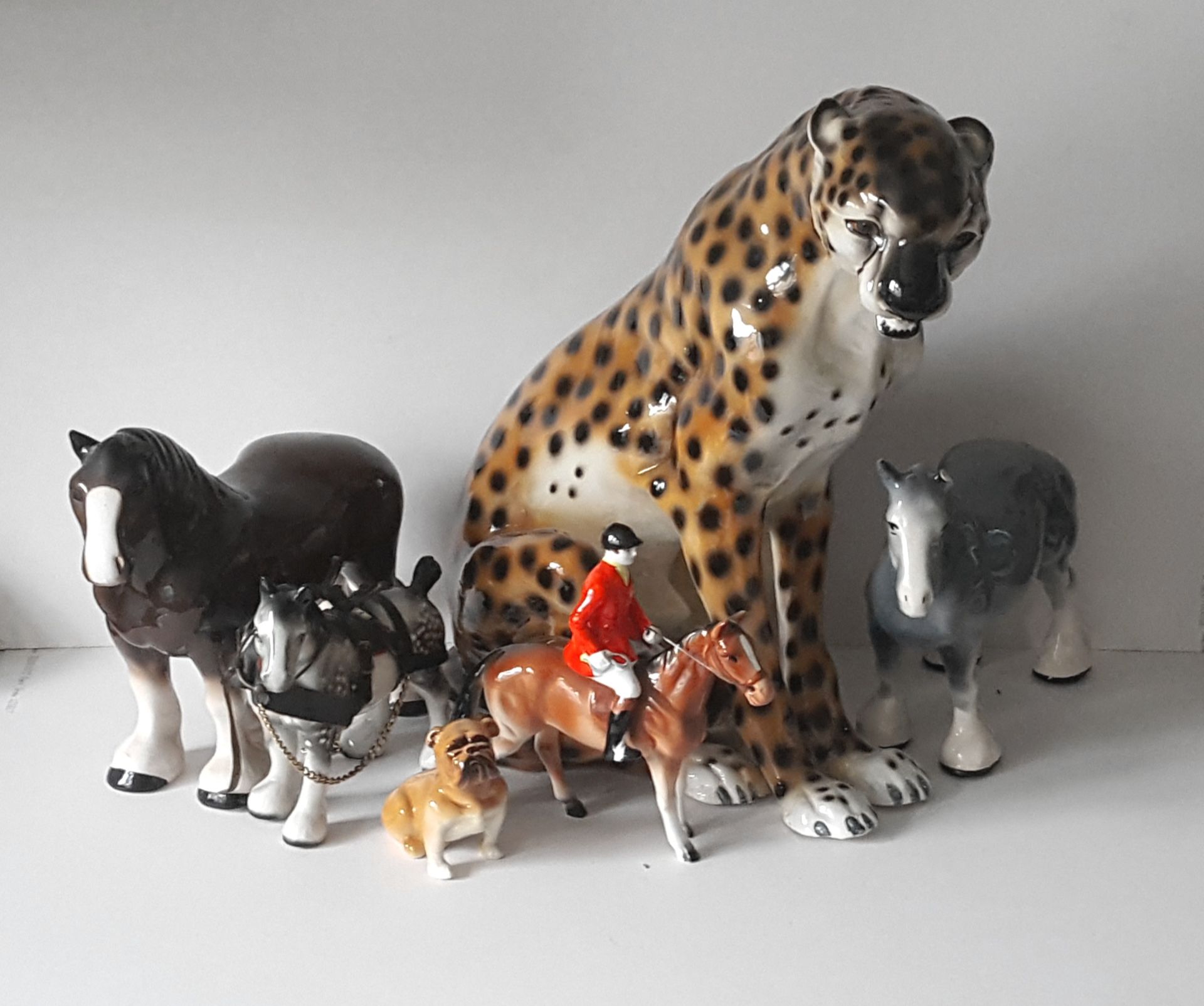 Vintage Retro Kitsch 6 Animal Figures Includes Large Leopard Hunting Horses & Dog (A/F)