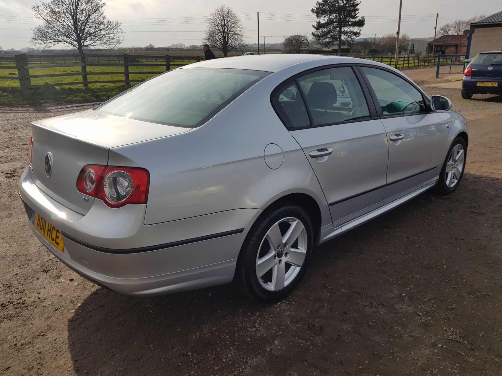 Volkswagen Passat TDI - R LINE Styling - Image 5 of 14