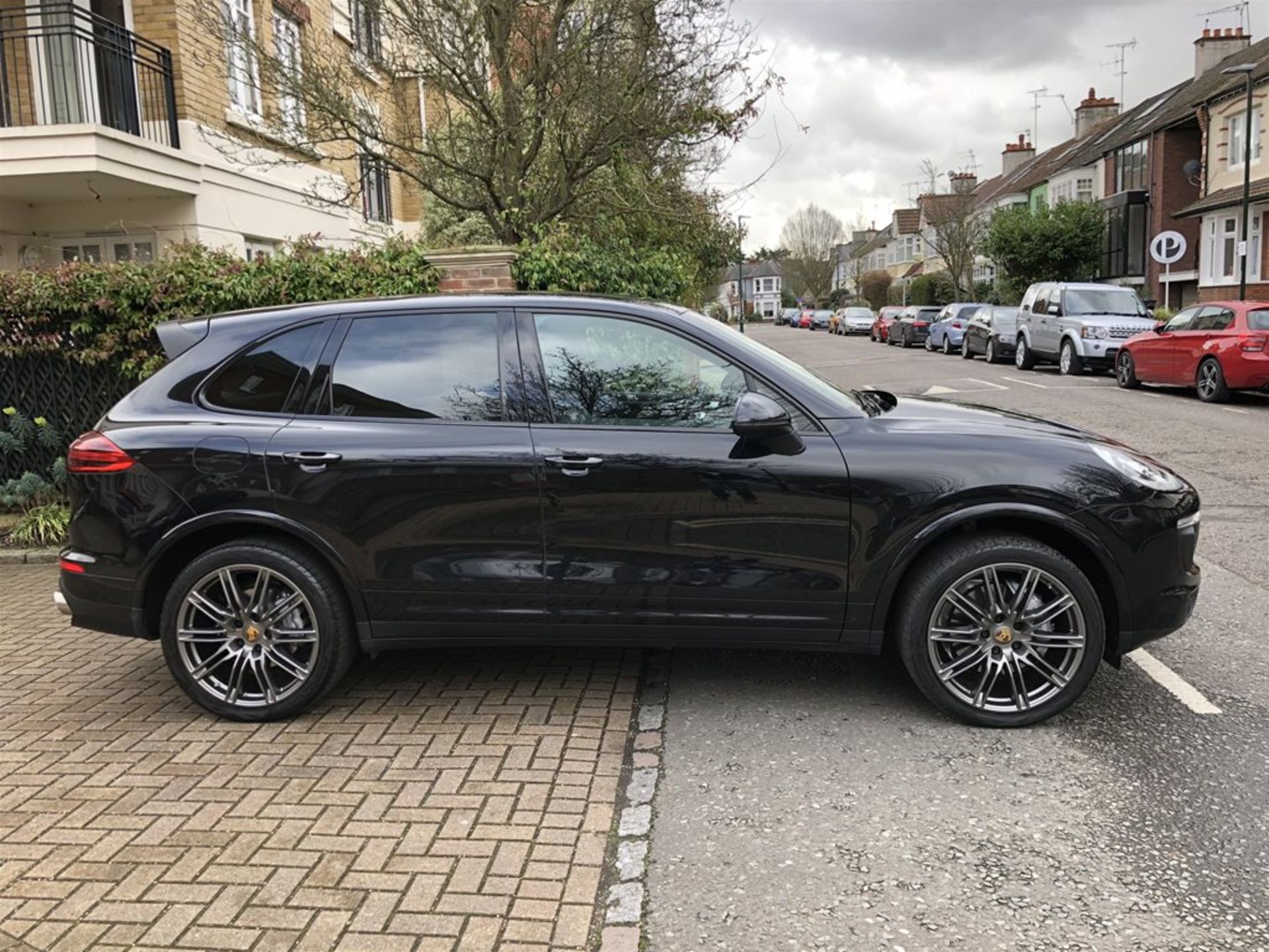 Porsche Cayenne Platinum Edition S Diesel 5dr Tiptronic - Image 6 of 10