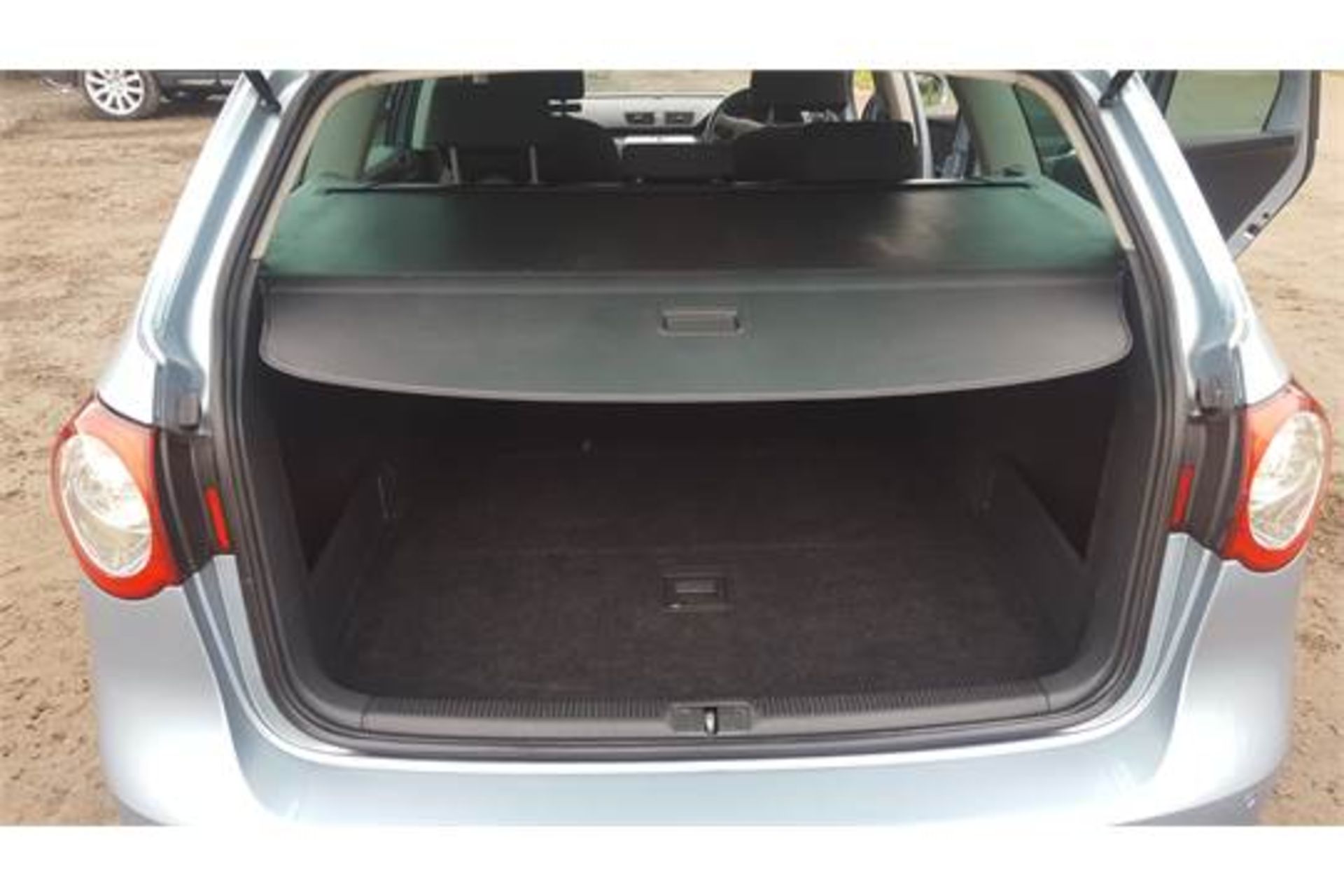 VW Passat Sport TDI Estate - Bild 10 aus 12