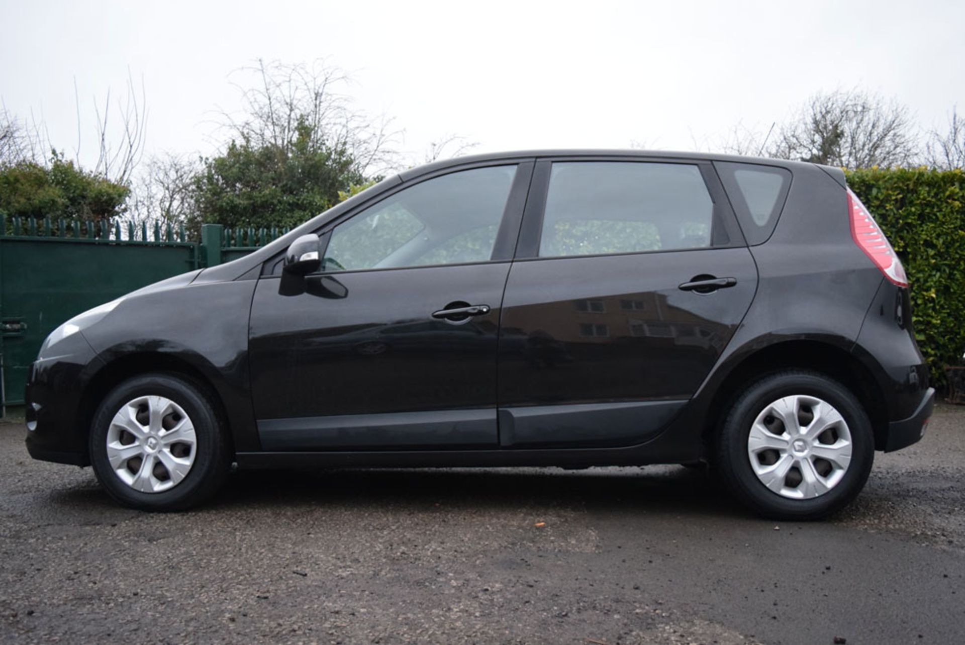 2010 Renault Scenic 1.5 Expression dCi 105 5dr - Image 2 of 11