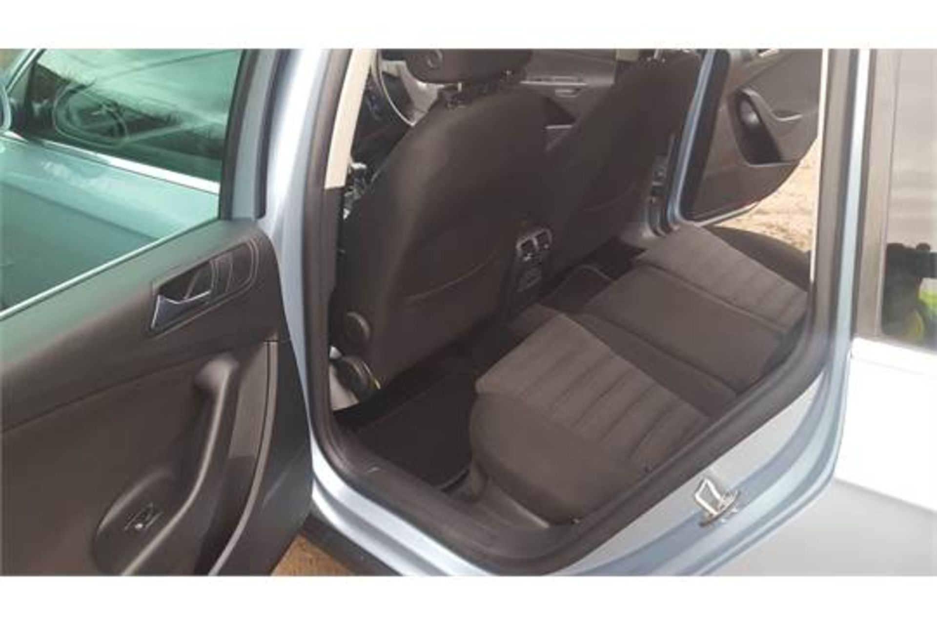 VW Passat Sport TDI Estate - Bild 9 aus 12