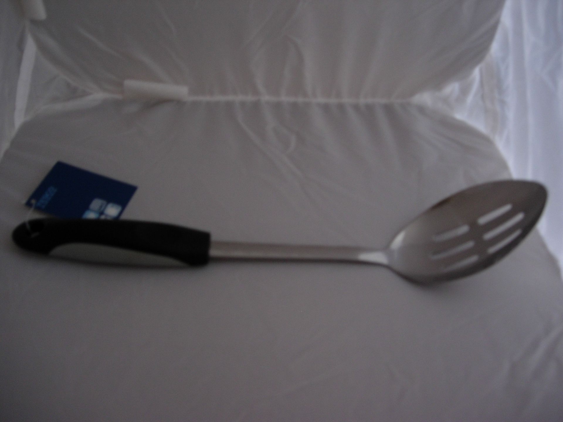 10 X Tesco Soft Grip Slotted Spoons - Image 3 of 4