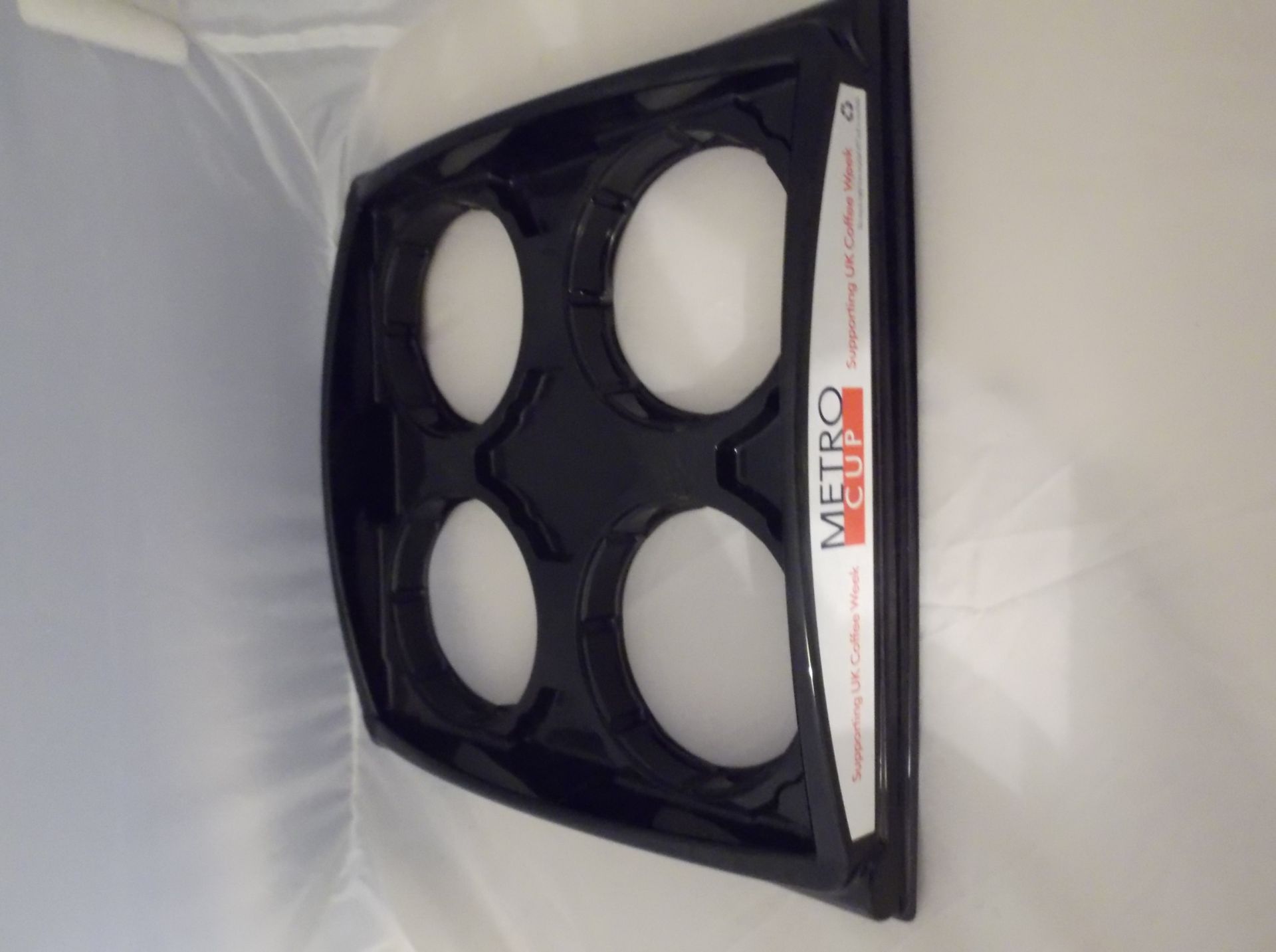 1 X Box Of 200 Plastic Vending Cup Holder - Image 3 of 4