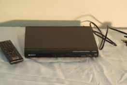 SONY DVD RECORDER WITH REMOTE - WORKING ORDER