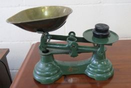 Vintage Cast Iron Scales With Weights