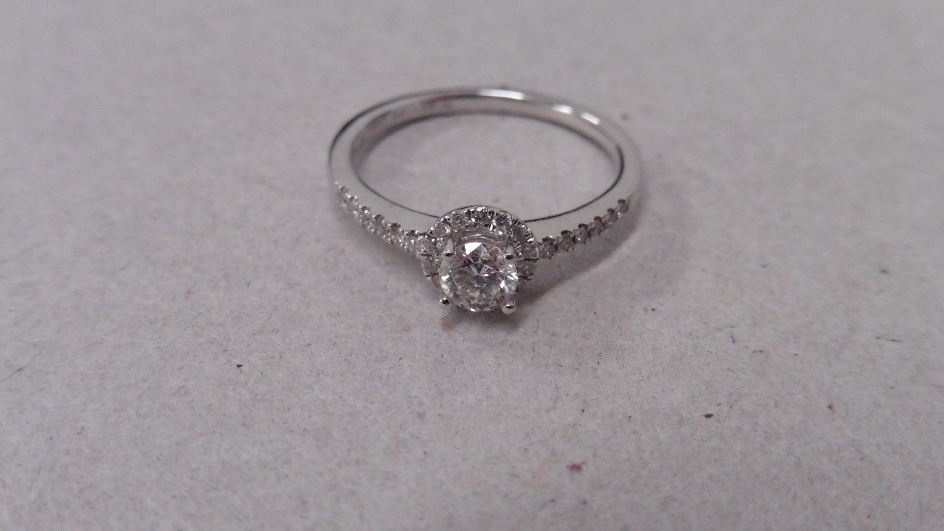 18ct diamond set solitaire ring. Centre stone 0.30ct brilliant cut diamond, H colour and si2 - Bild 4 aus 5