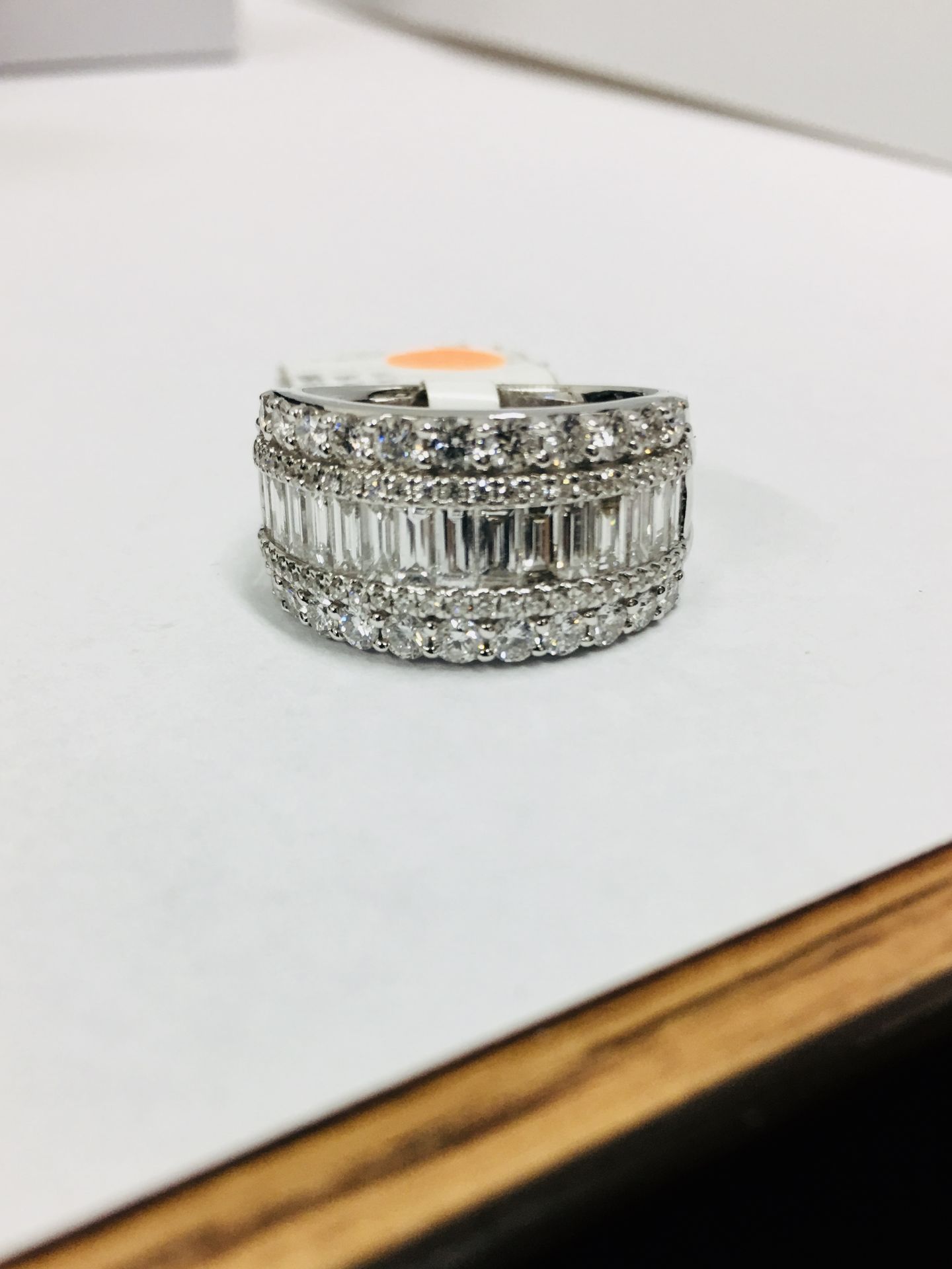 2.36ct diamond dressy ring,1.16ct brilliant cut,1.16ct emerald cut h colour si grade,9.89gms 18ct - Image 4 of 4