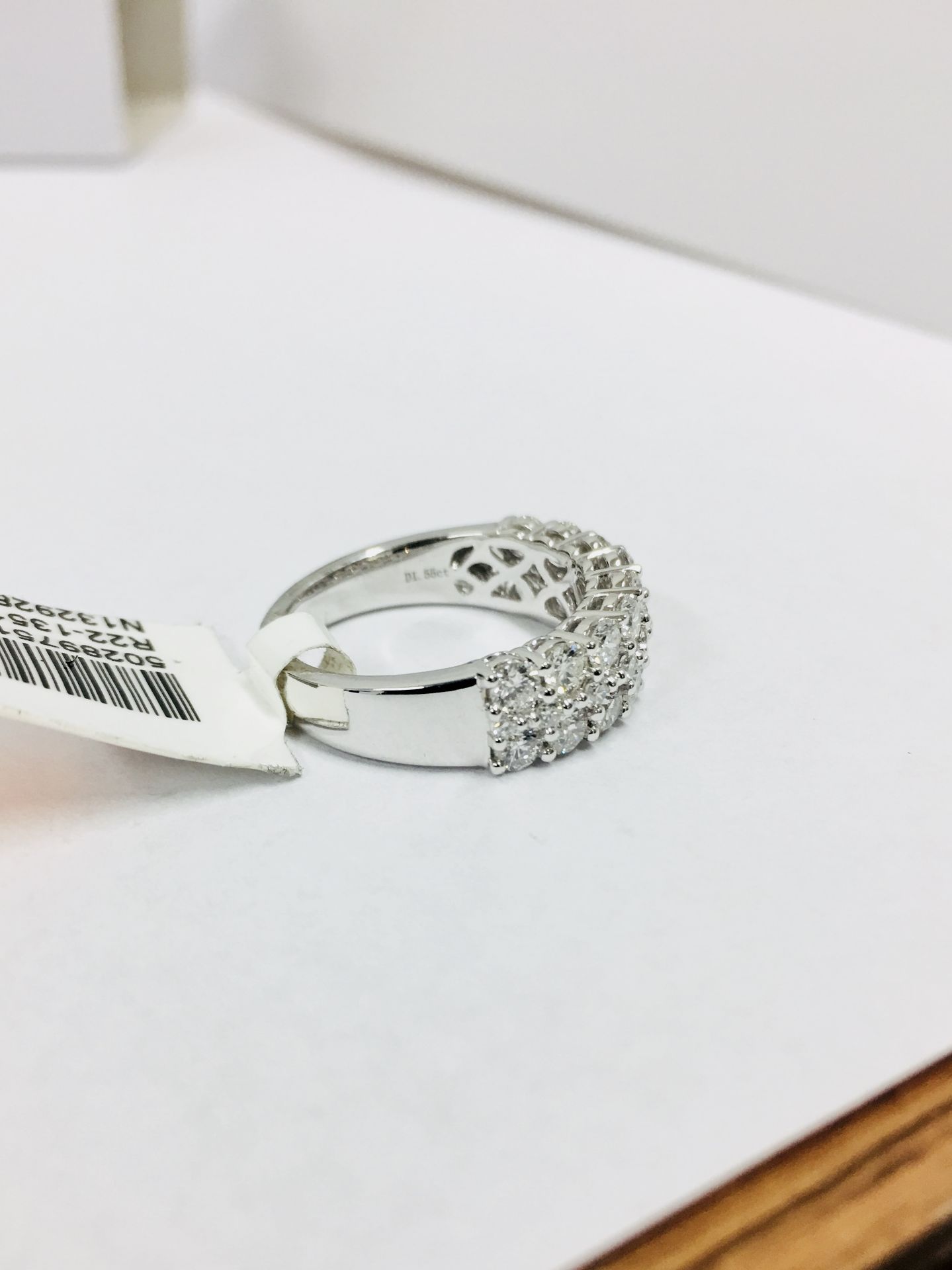 1.55ct diamond three row ring,28 round diamonds 1.55ct h colour si grade,5.32gms 18ct5 white gold - Image 2 of 5