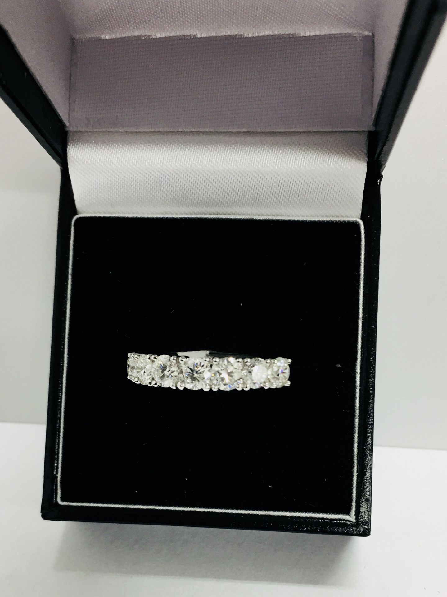 2.35ct diamond five stone ring,7x 0.30ct i colour si2 grade diamonds good cut,3.5gms 18ct white gold - Image 4 of 4