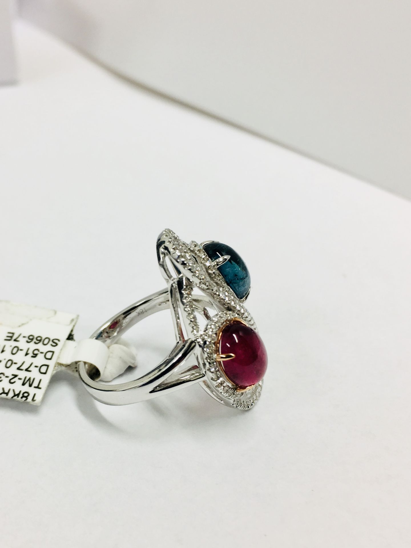 4ct sapphire and ruby dress ring,2ct sapphire ,2ct ruby cabouchon,154 round diamonds,h colour si - Image 3 of 4