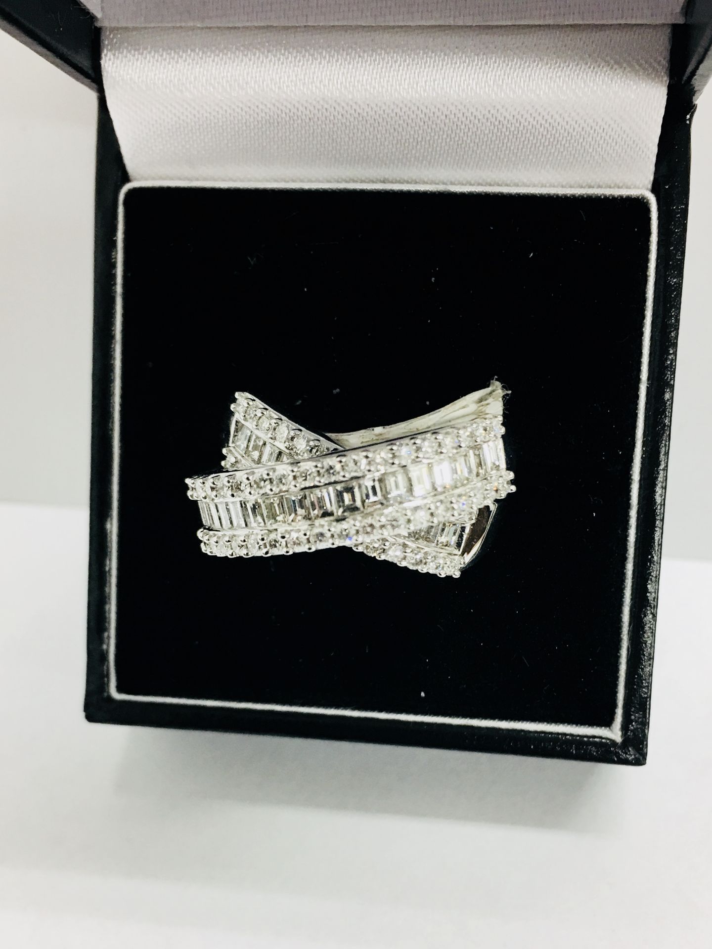 1.75ct white gold dress ring,29 round brillmay cut diamonds 1.04ct,62 baguette diamonds 0.70ct h - Image 5 of 5