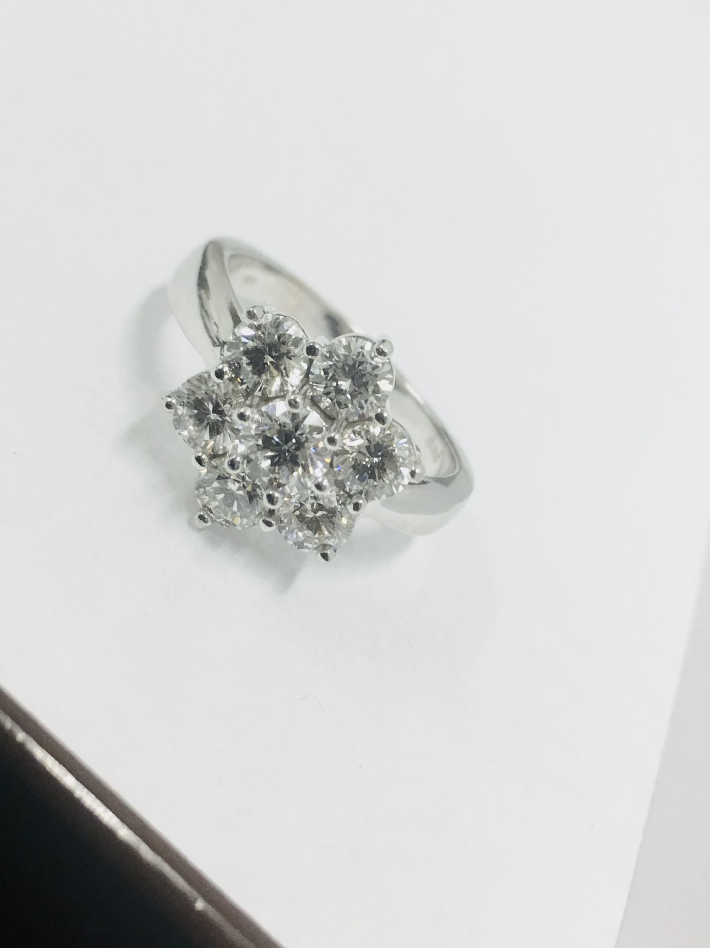 3.50ct diamond 7 stone ,diamonds are natural h colour vs clarity enhanced,4.5gms 18ct white gold - Image 2 of 4