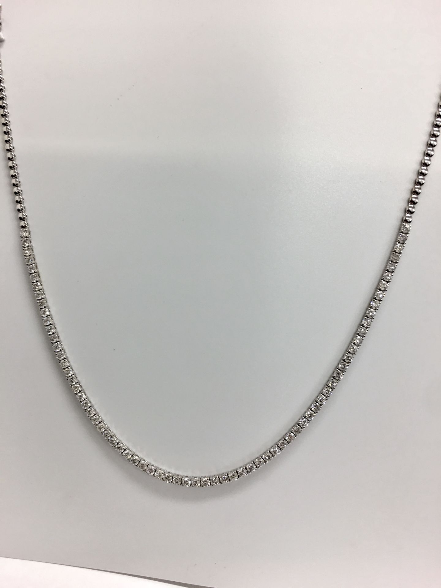 9.80ct 18ct white gold diamond necklace ,9.80ct h colour si grade diamonds,21.3gms 18ct white - Image 7 of 10