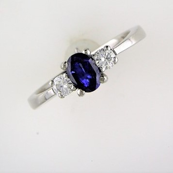 A "Restored" Three Stone Sapphire and Diamond Ring - Image 2 of 3