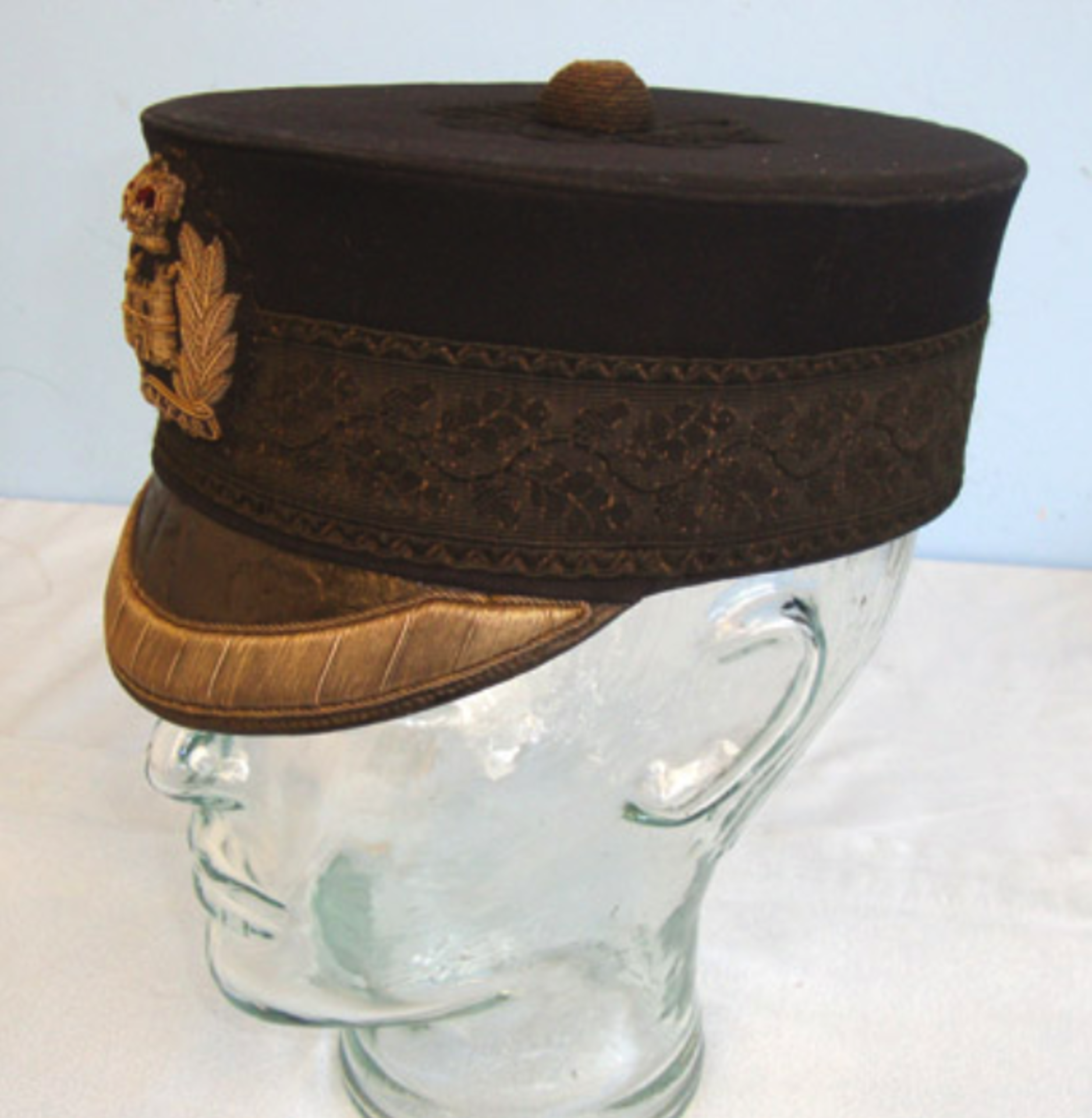 RARE, Victorian Royal Marines Senior Officer’s Peaked Uniform Pill Box Hat - Image 2 of 3