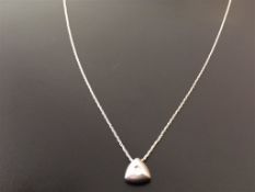 18ct white gold necklace