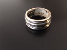 Mens silver ring