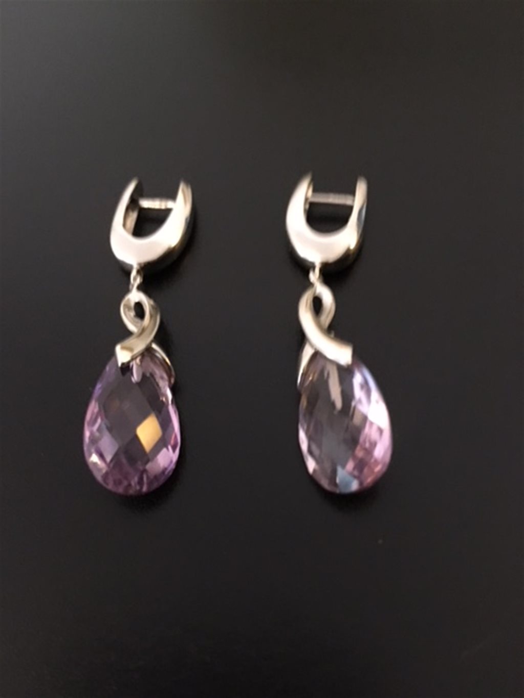 9ct White Gold drop earings