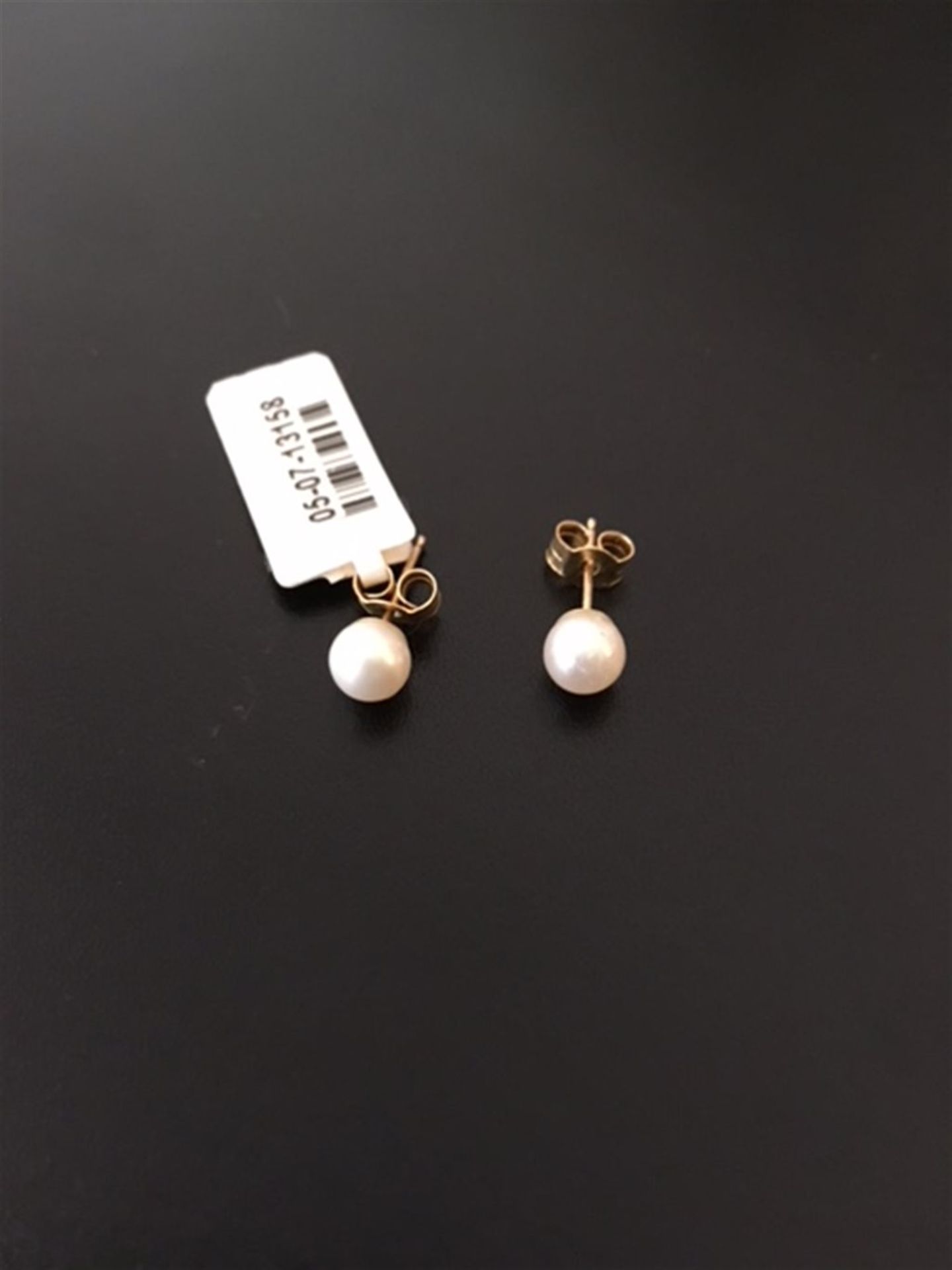 9ct yellow gold & pearl earrings