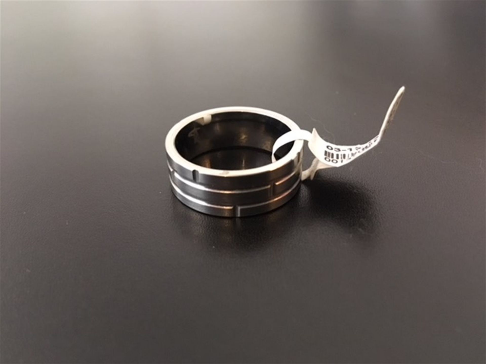 Titanium ring - Image 2 of 2