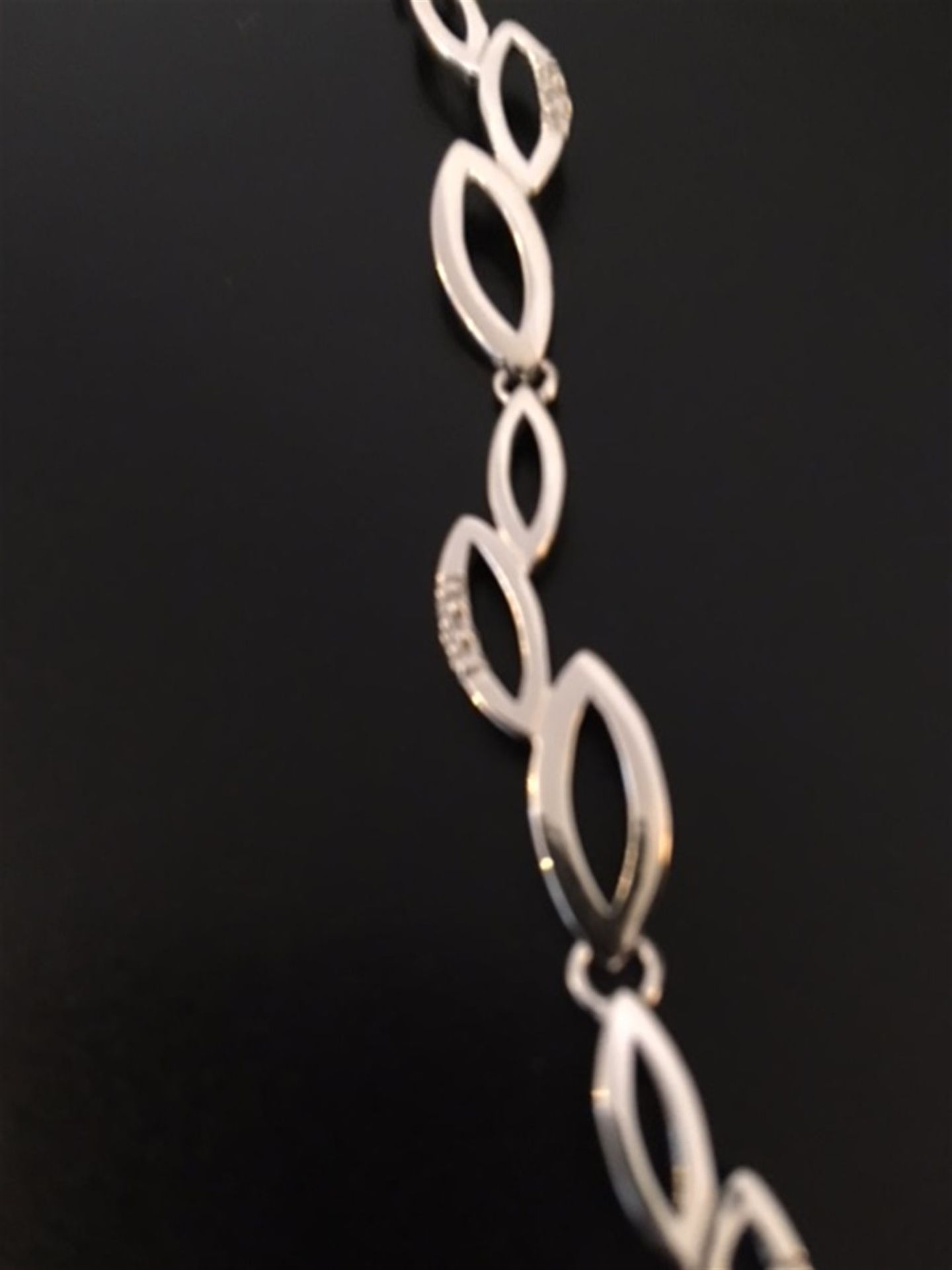 Silver & Diamond set multi-leaf bracelet - Image 2 of 2