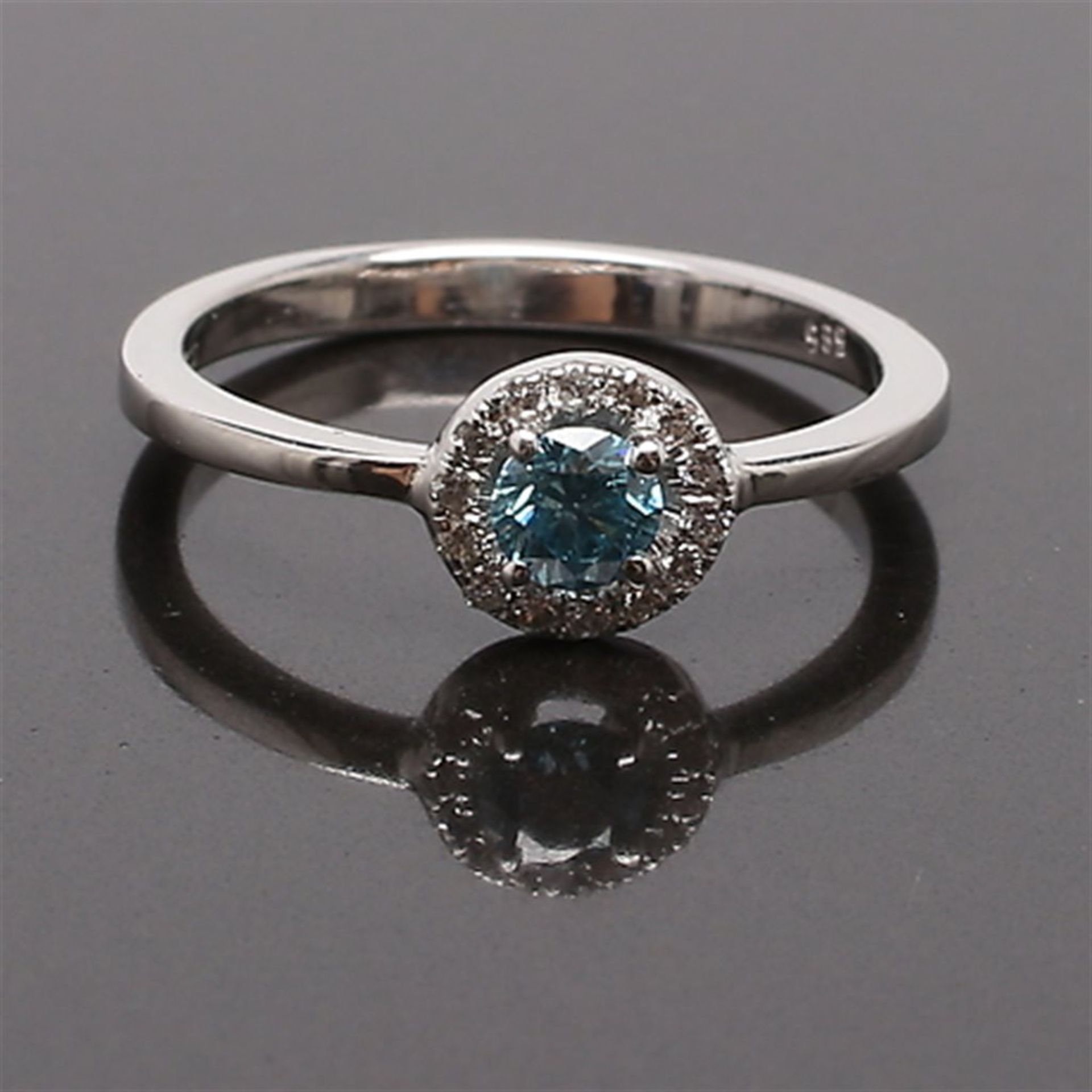 Ring white gold with diamonds totaling 0.39 ct Diamonds 0.25 ct Color fancy Blue Clarity SI-2 - Image 2 of 2