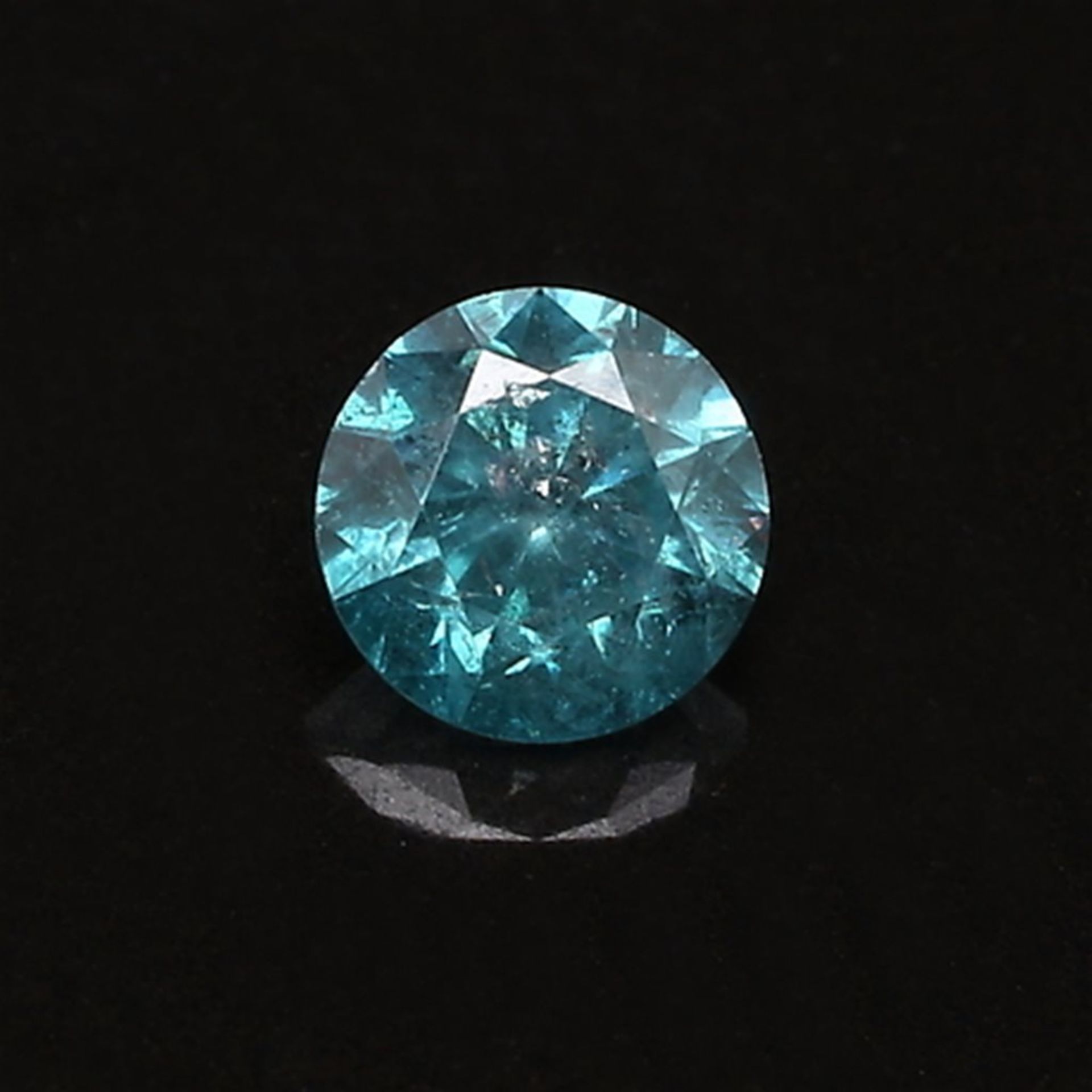 0.81 ct loose diamond fency blue p2