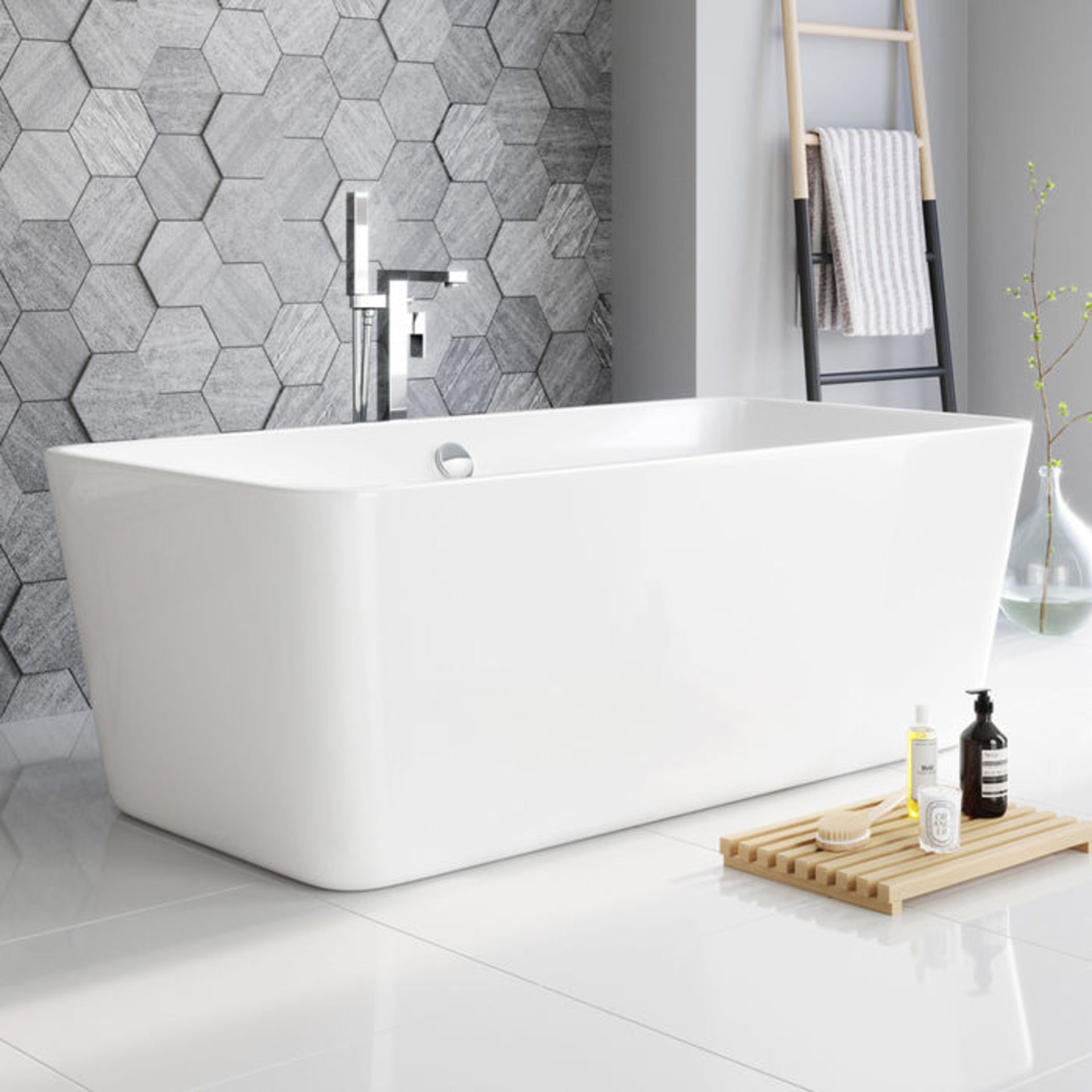 (E11) 1700mmx845mm Skyla Freestanding Bath - Large. RRP £1,249. Visually simplistic to suit any