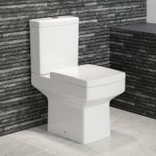 (E113) Belfort Close Coupled Toilet & Cistern inc Soft Close Seat. RRP £349.99. Made from White