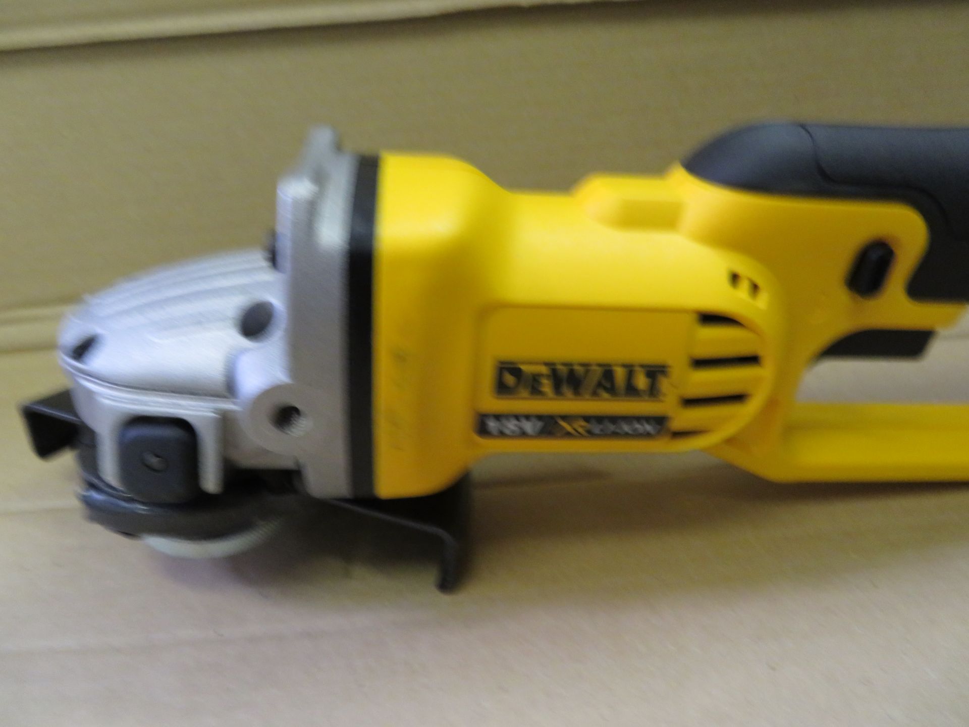 (D24) DEWALT DCG412N 18V LI-ION XR 5" ANGLE GRINDER. LIKE NEW CONDITION. - Image 2 of 2