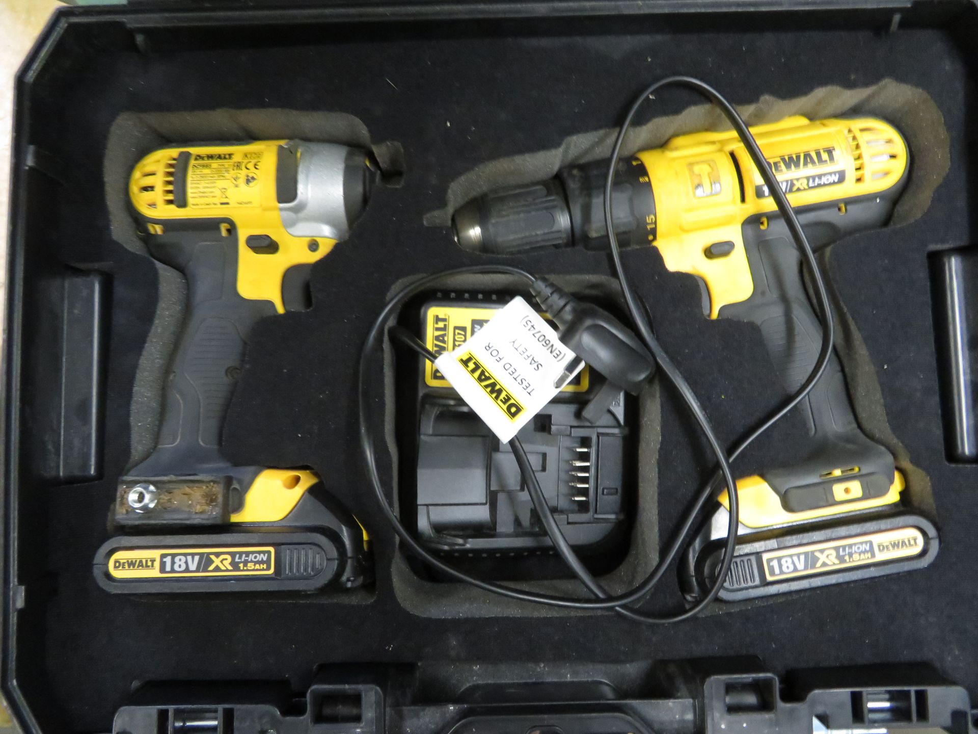 (D21) DEWALT DCZ298S2T-GB 18V 1.5AH LI-ION CORDLESS COMBI DRILL & IMPACT DRIVER TWIN PACK. COMES