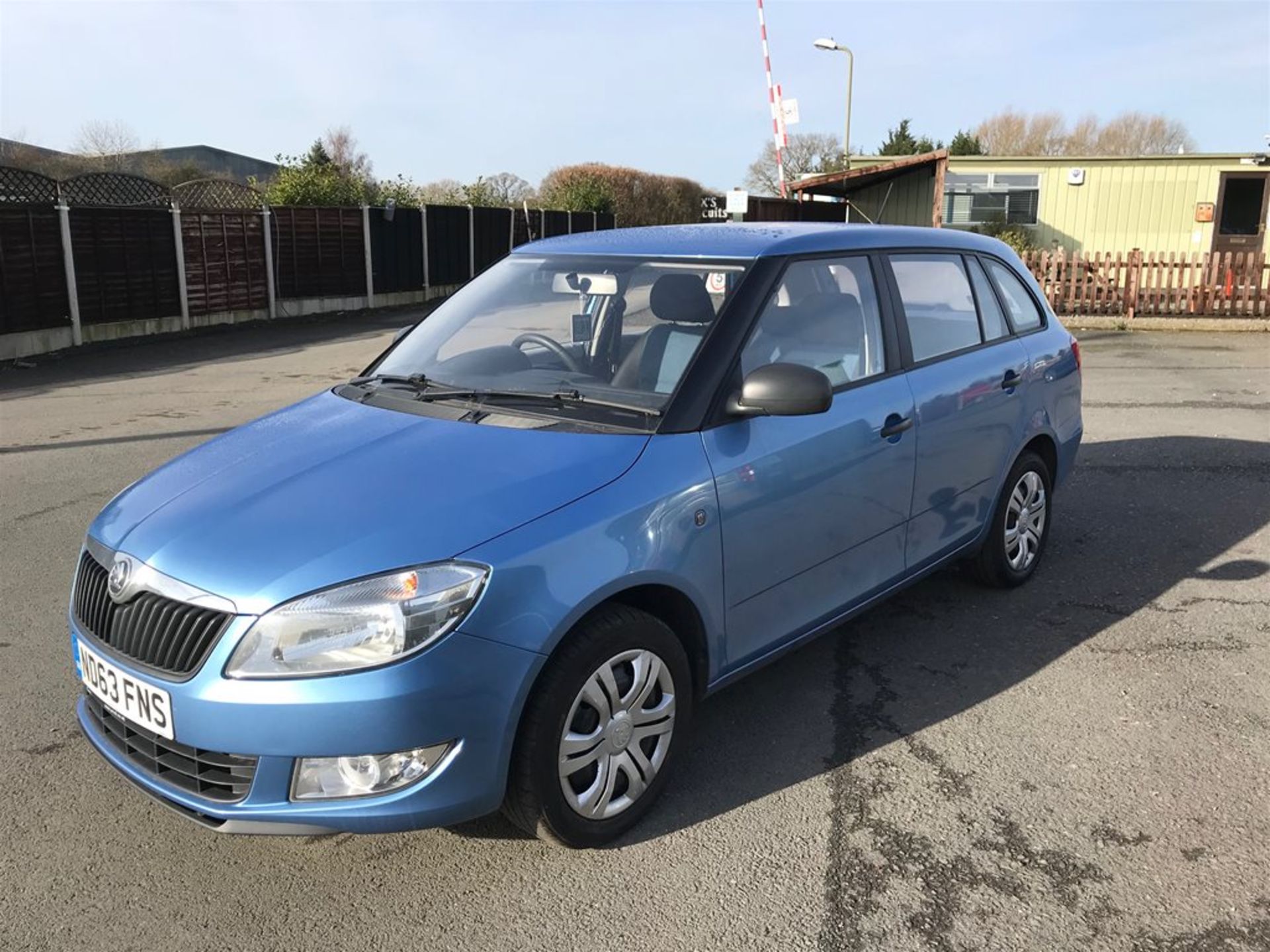 Skoda Fabia 1.6 S TDI CR 75ps Estate Air Con - Image 3 of 6