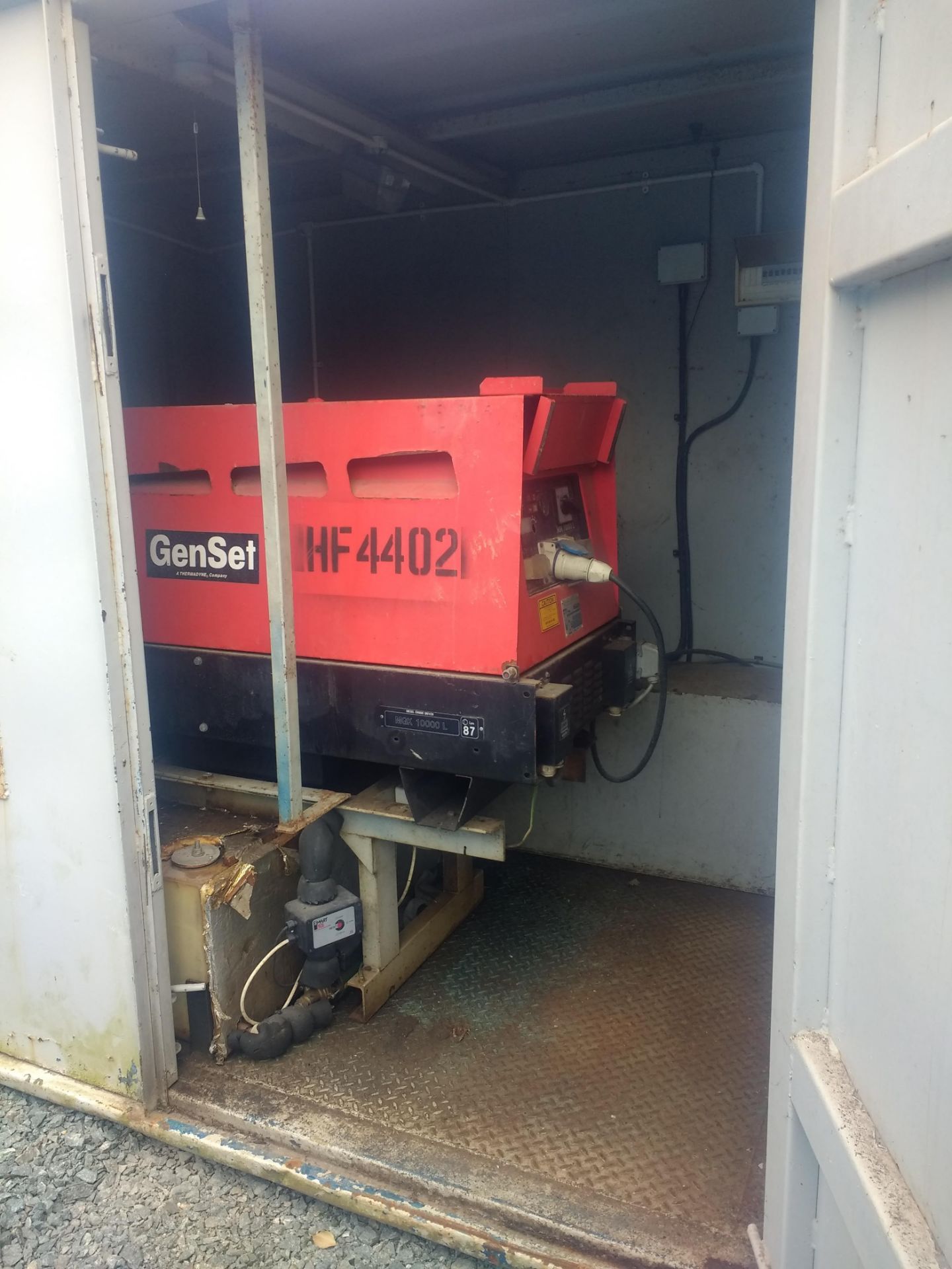 24ft x 9ft Welfare Unit with 10Kva Generator - Image 5 of 5