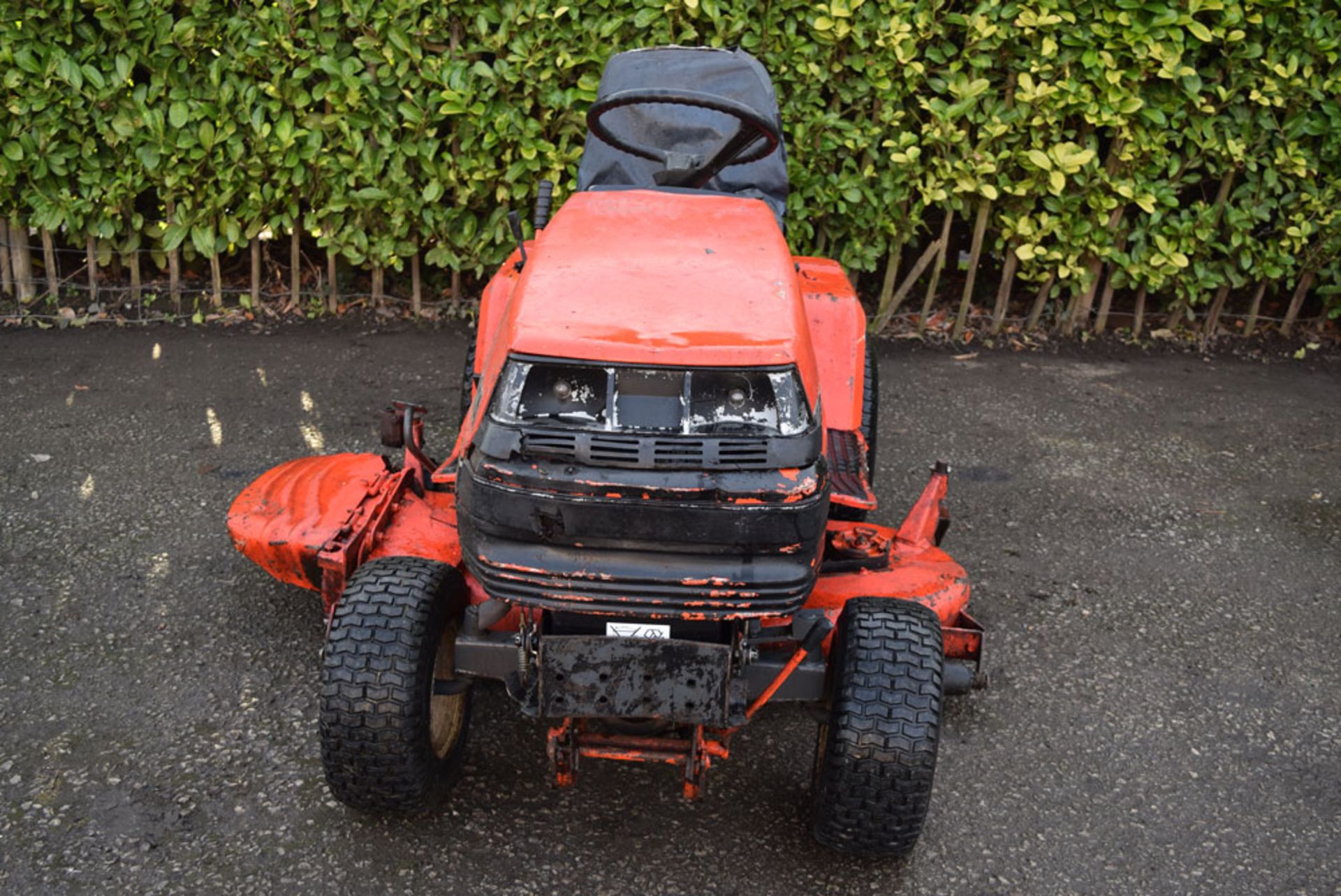 Kubota G1700 HST Ride On 48 Inch Rotary Mower - Image 2 of 8