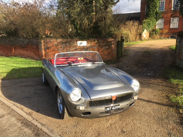 *NEXT BID WINS* 1973 MGB ROADSTER V8 - Image 3 of 22