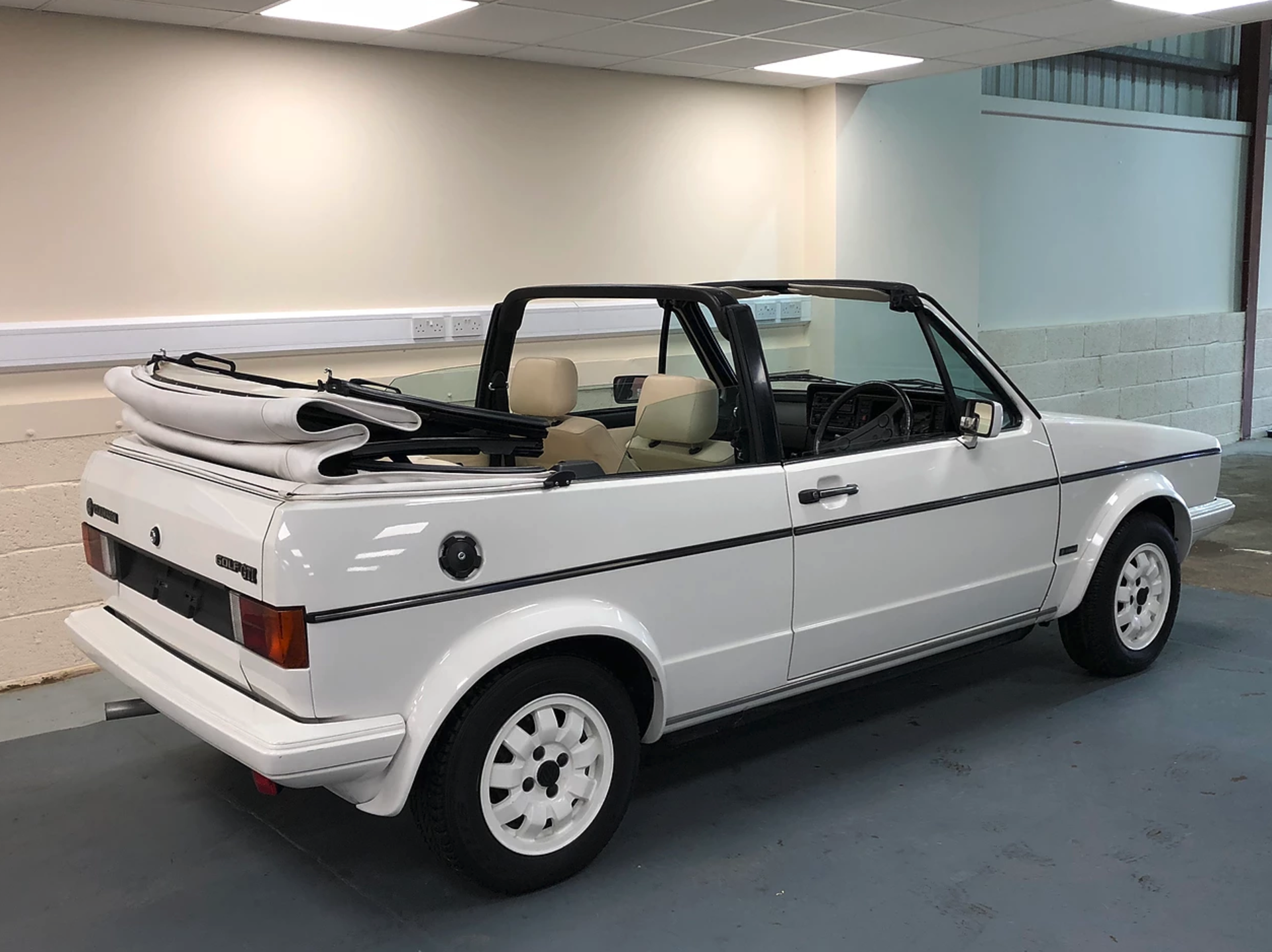 1984 Golf GTI MK1 Convertible - Very low miles & only 3 previous owners. - Image 4 of 13