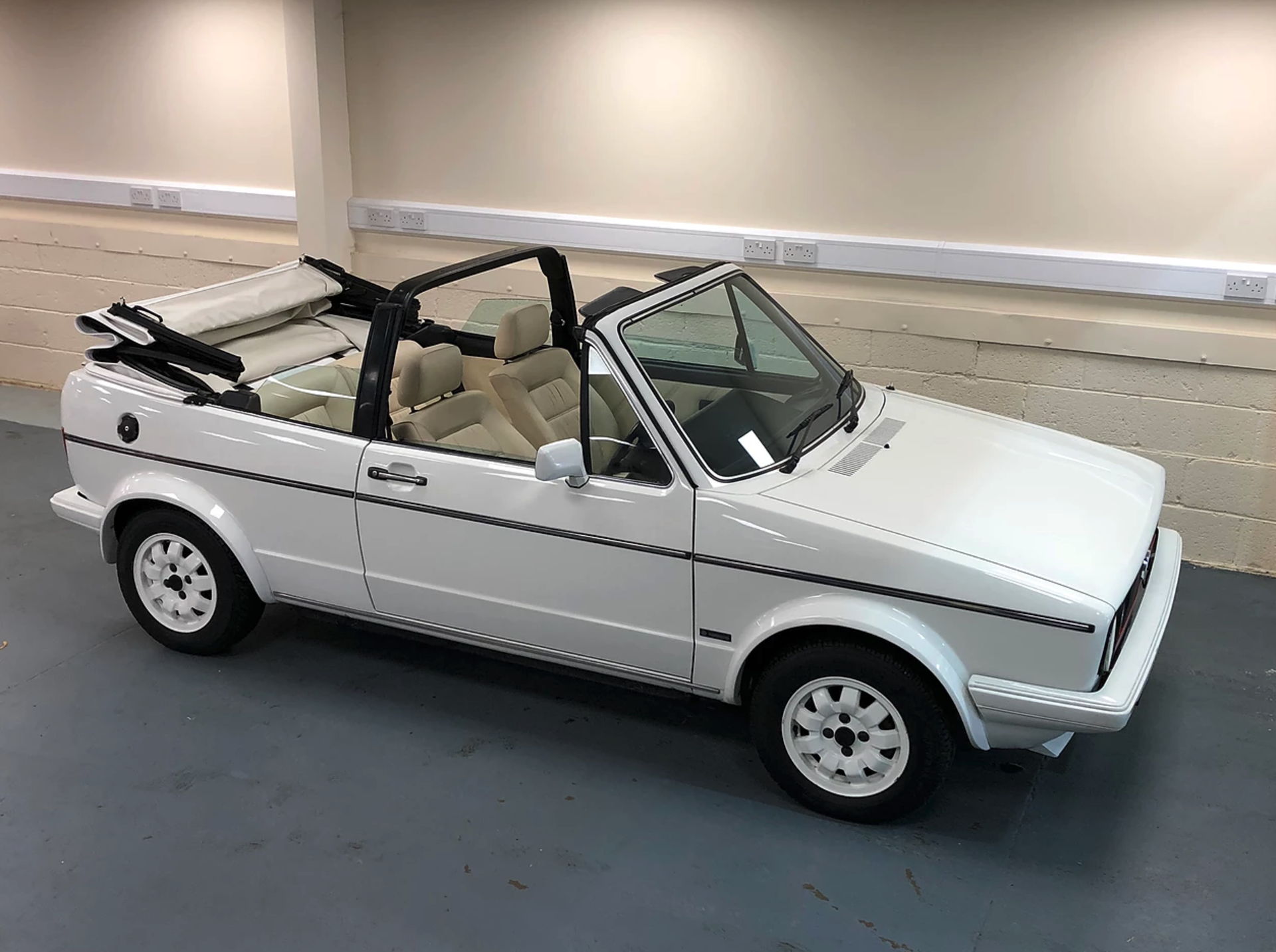 1984 Golf GTI MK1 Convertible - Very low miles & only 3 previous owners. - Image 2 of 13